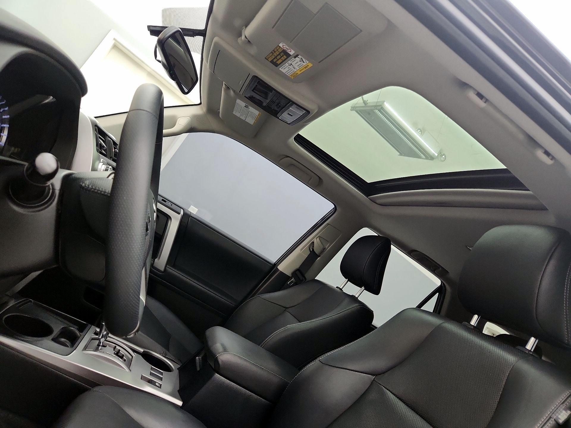Thumbnail: 2019 Toyota 4Runner - 20