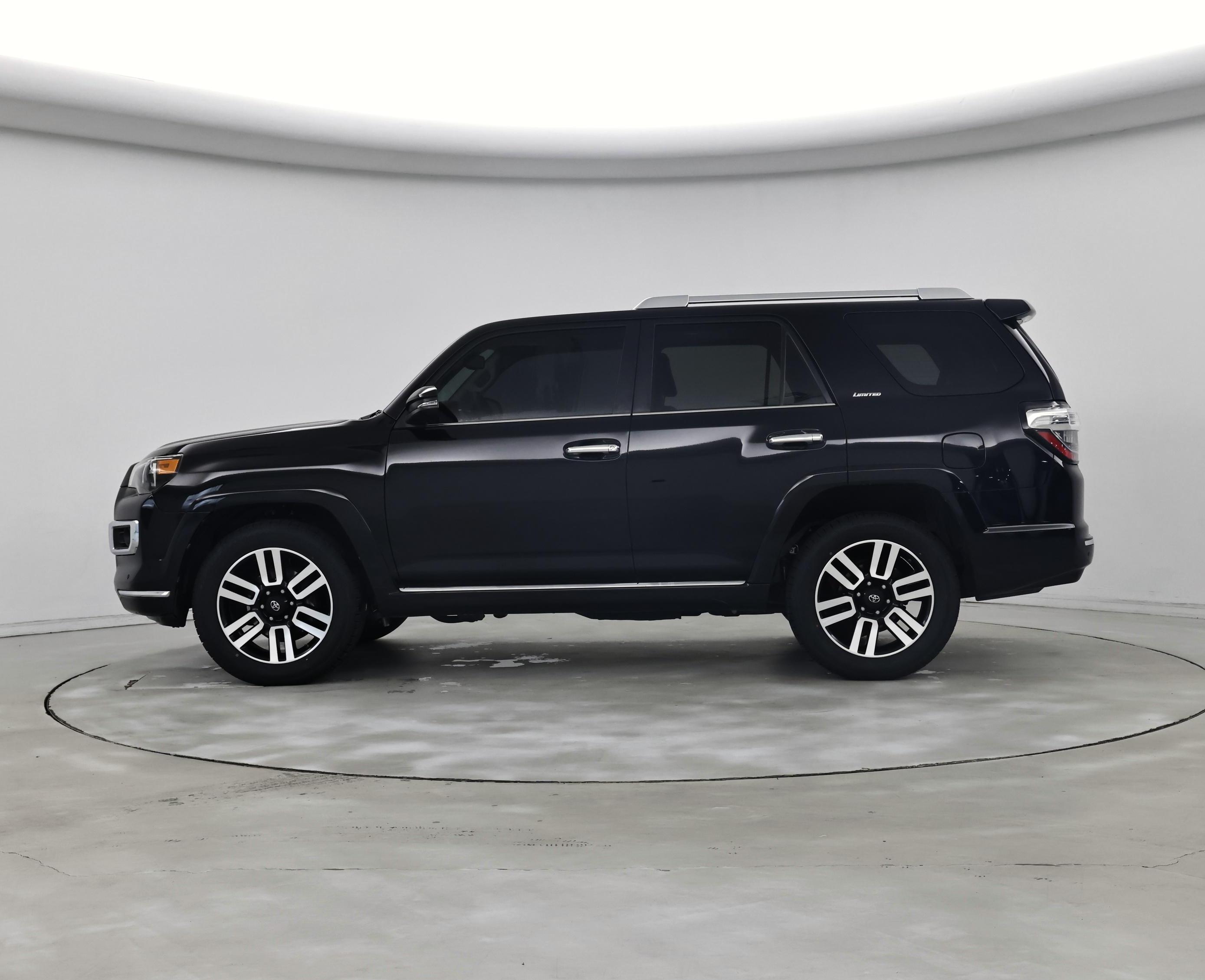 Thumbnail: 2019 Toyota 4Runner - 3