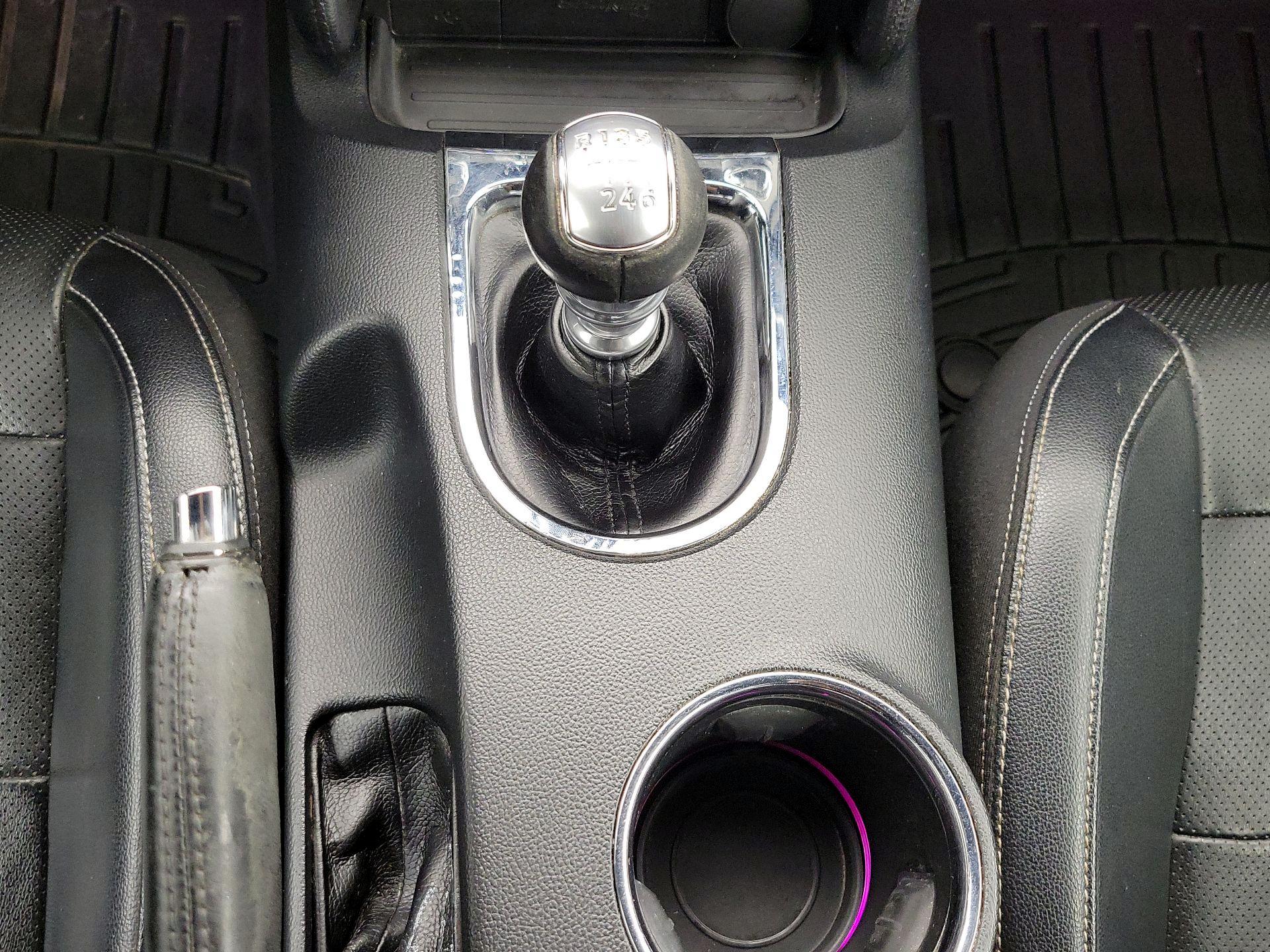Thumbnail: 2015 Ford Mustang - 17
