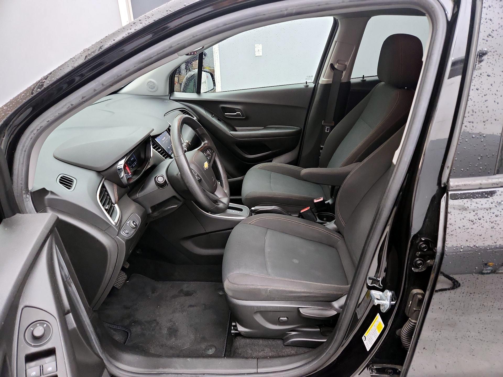 Thumbnail: 2021 Chevrolet Trax - 11