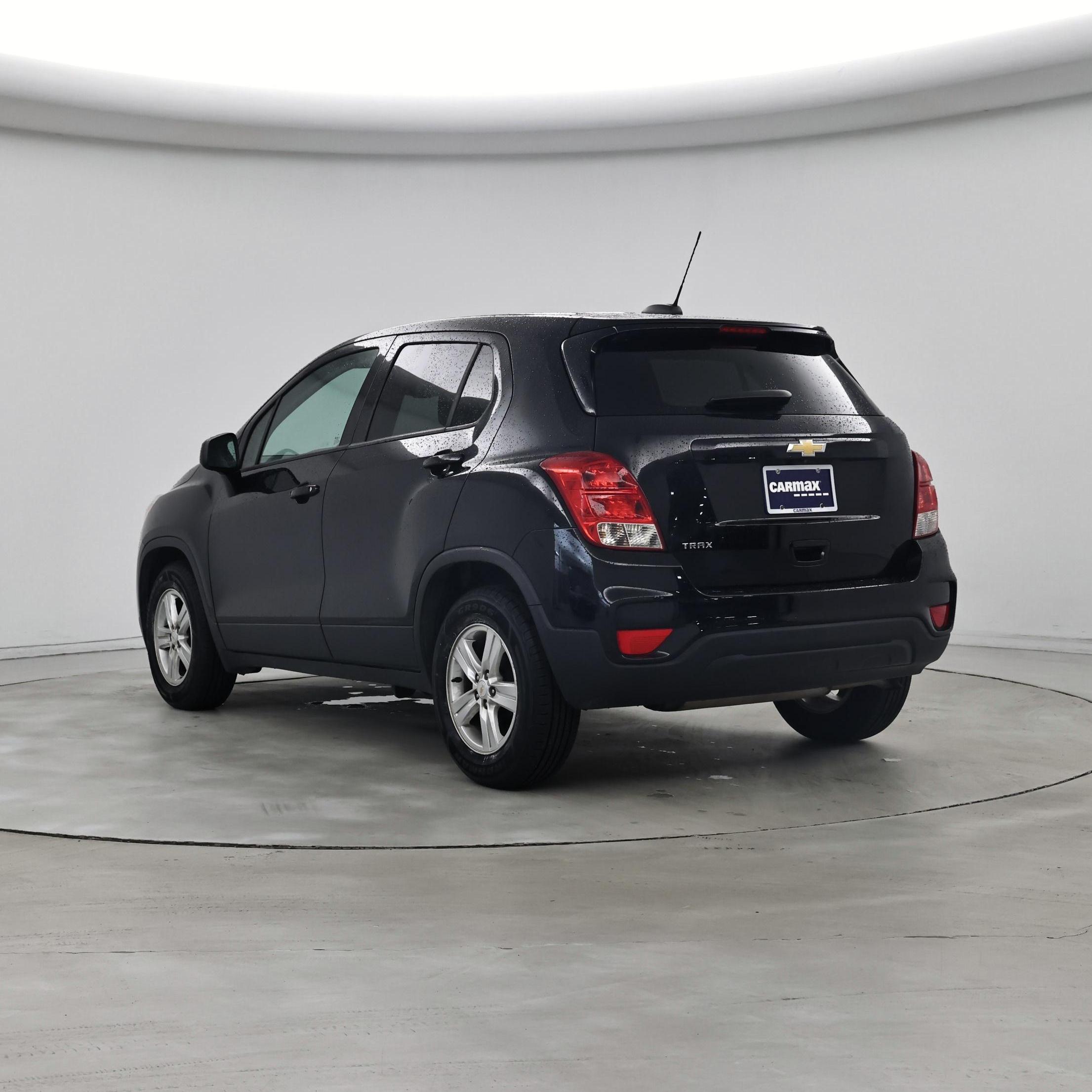 Thumbnail: 2021 Chevrolet Trax - 2