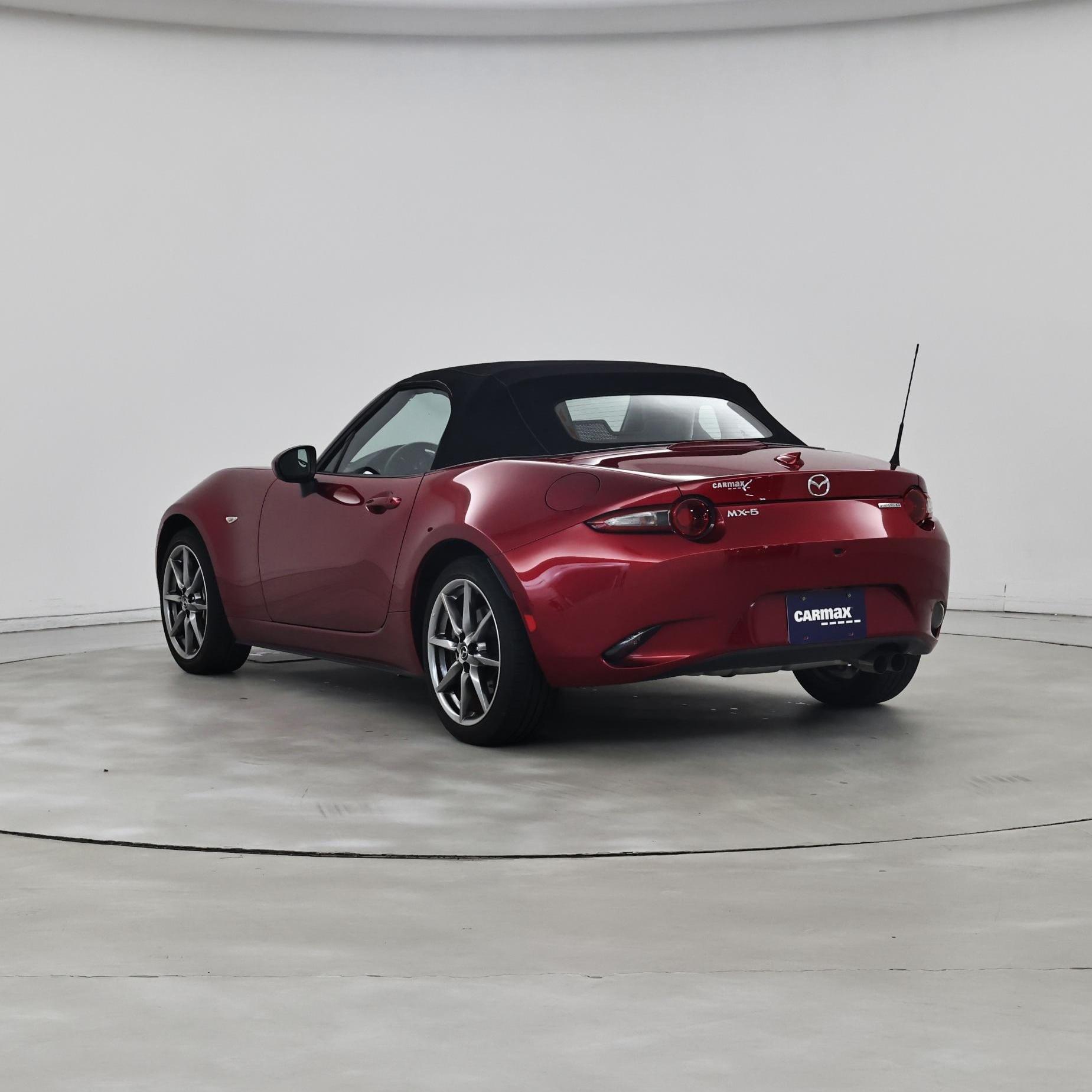 Thumbnail: 2022 Mazda MX-5 Miata - 2