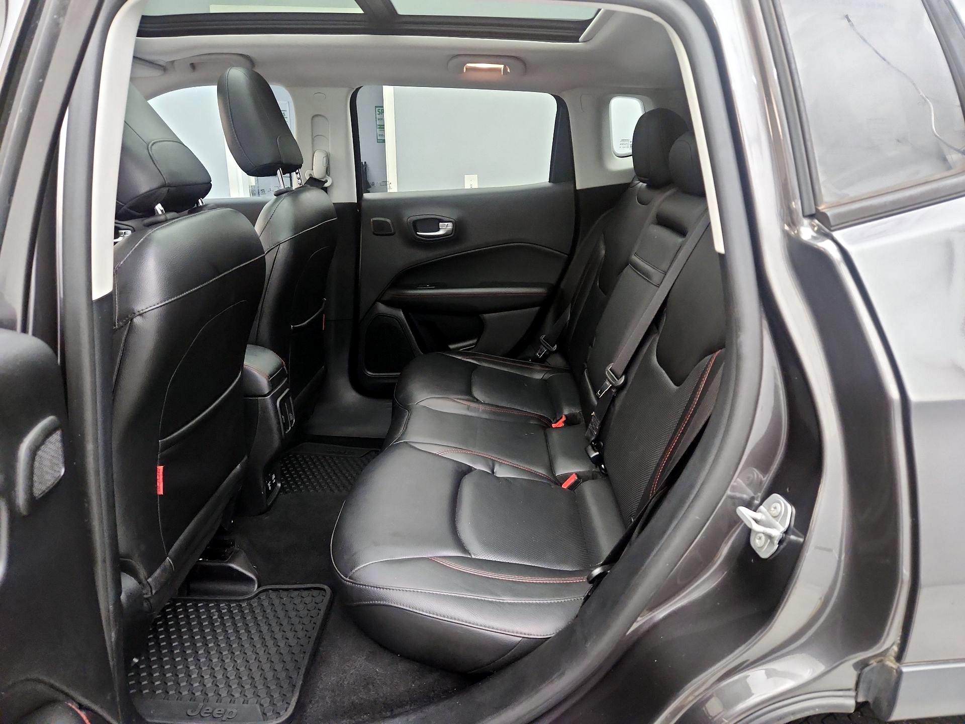 Thumbnail: 2018 Jeep Compass - 20