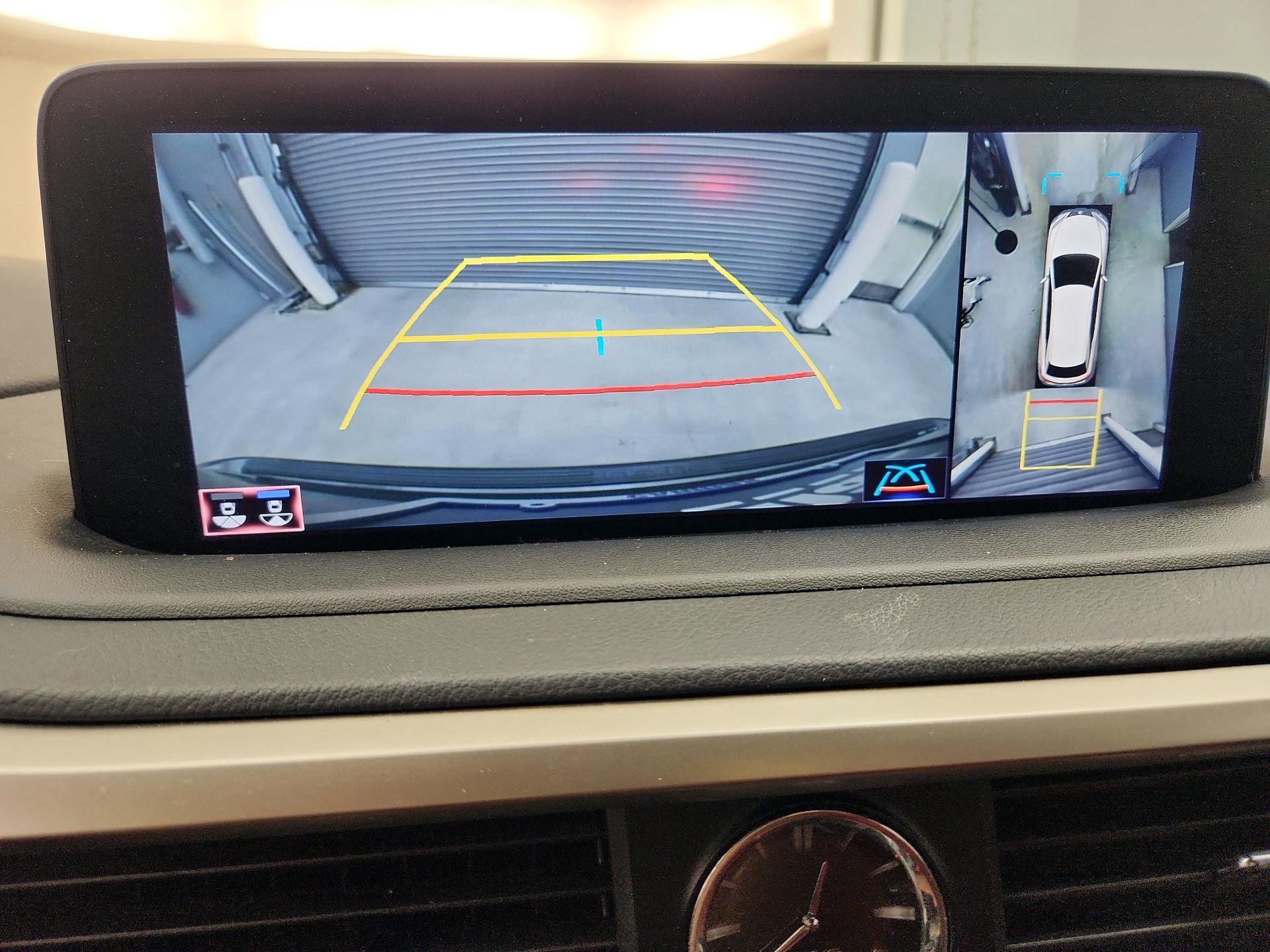 Thumbnail: 2020 Lexus RX - 15