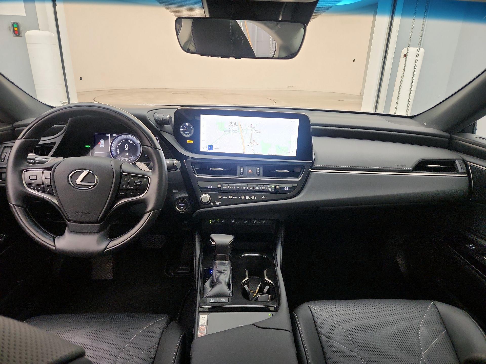Thumbnail: 2024 Lexus ES - 9