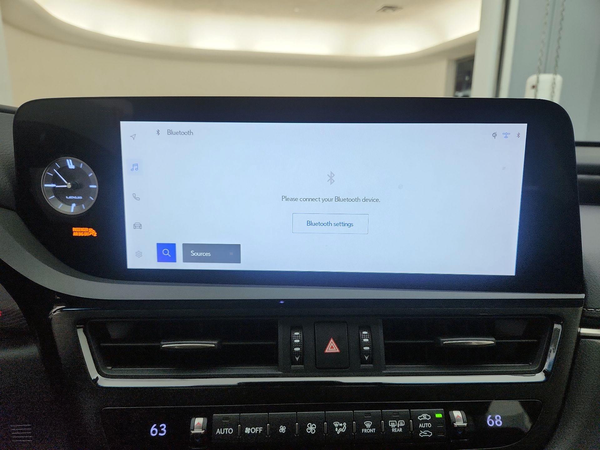 Thumbnail: 2024 Lexus ES - 16