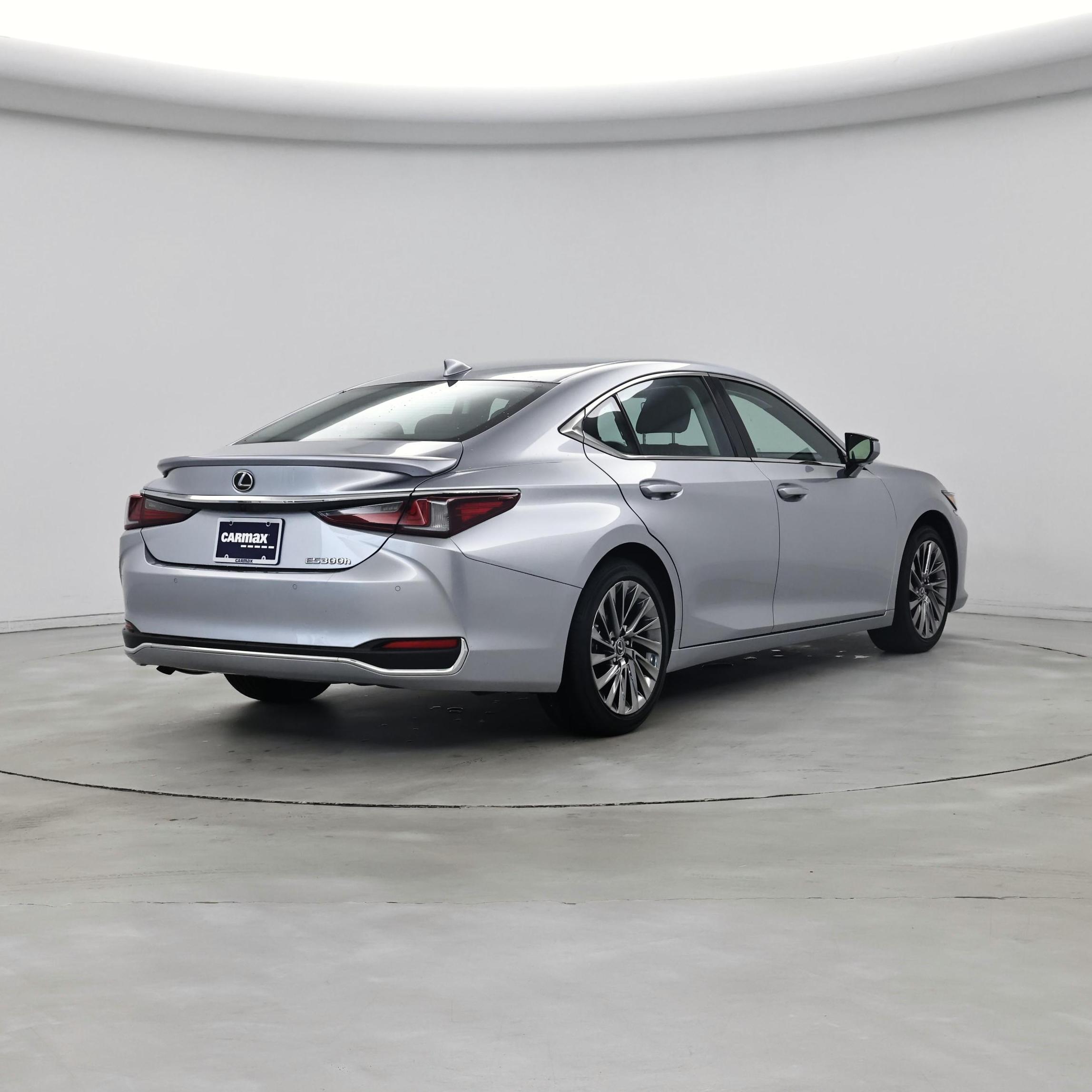Thumbnail: 2024 Lexus ES - 8