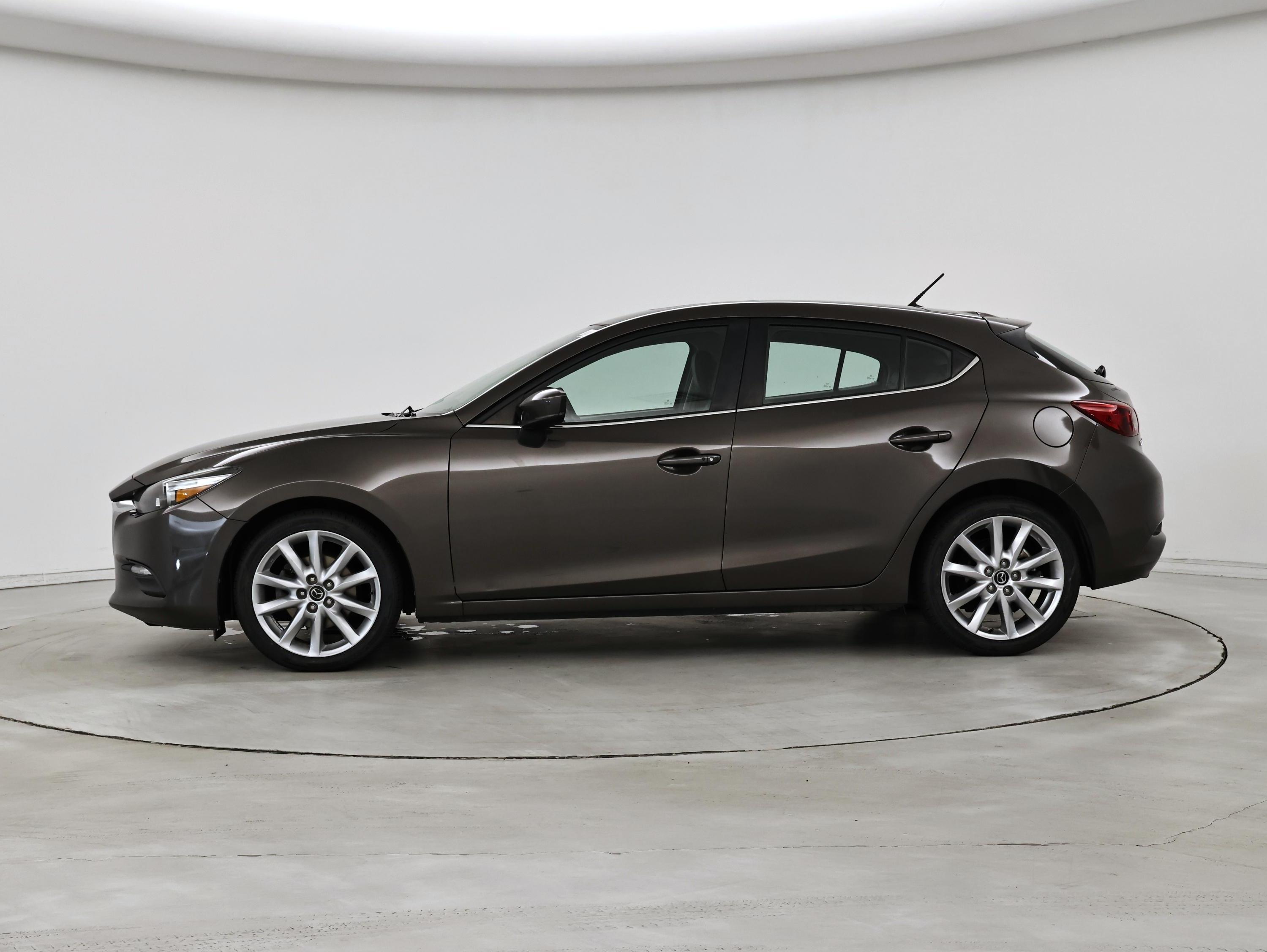 Thumbnail: 2017 Mazda Mazda3 - 3