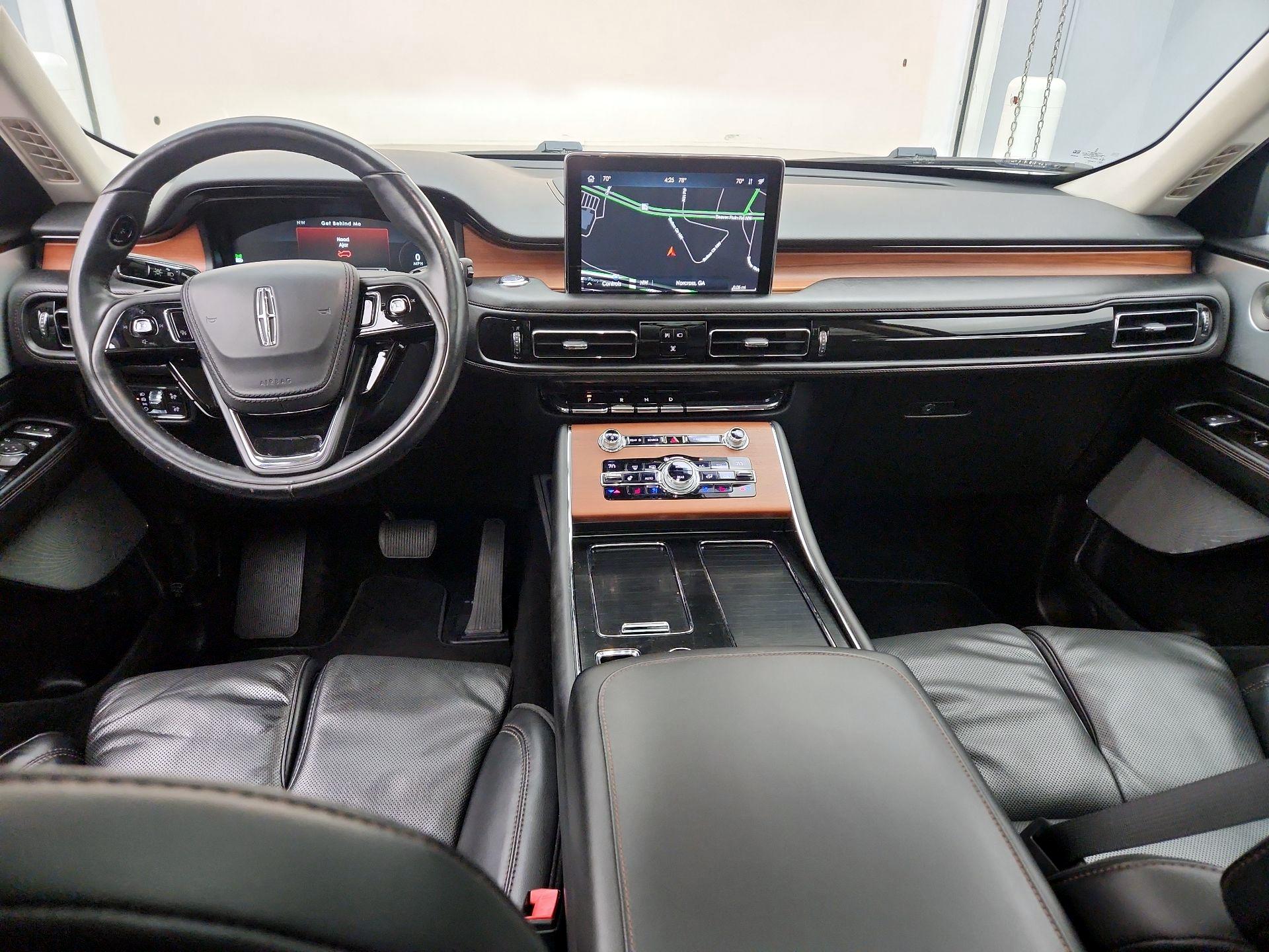 Thumbnail: 2020 Lincoln Aviator - 9