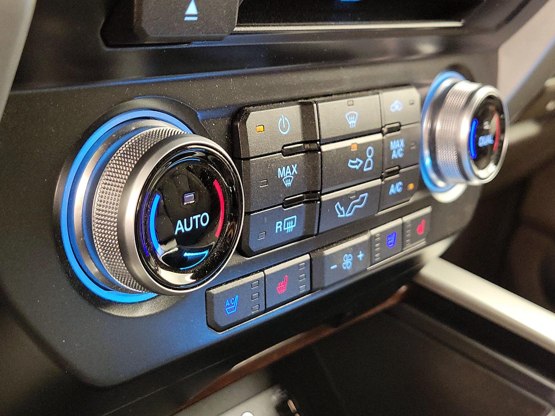 Thumbnail: 2015 Ford F-150 - 17