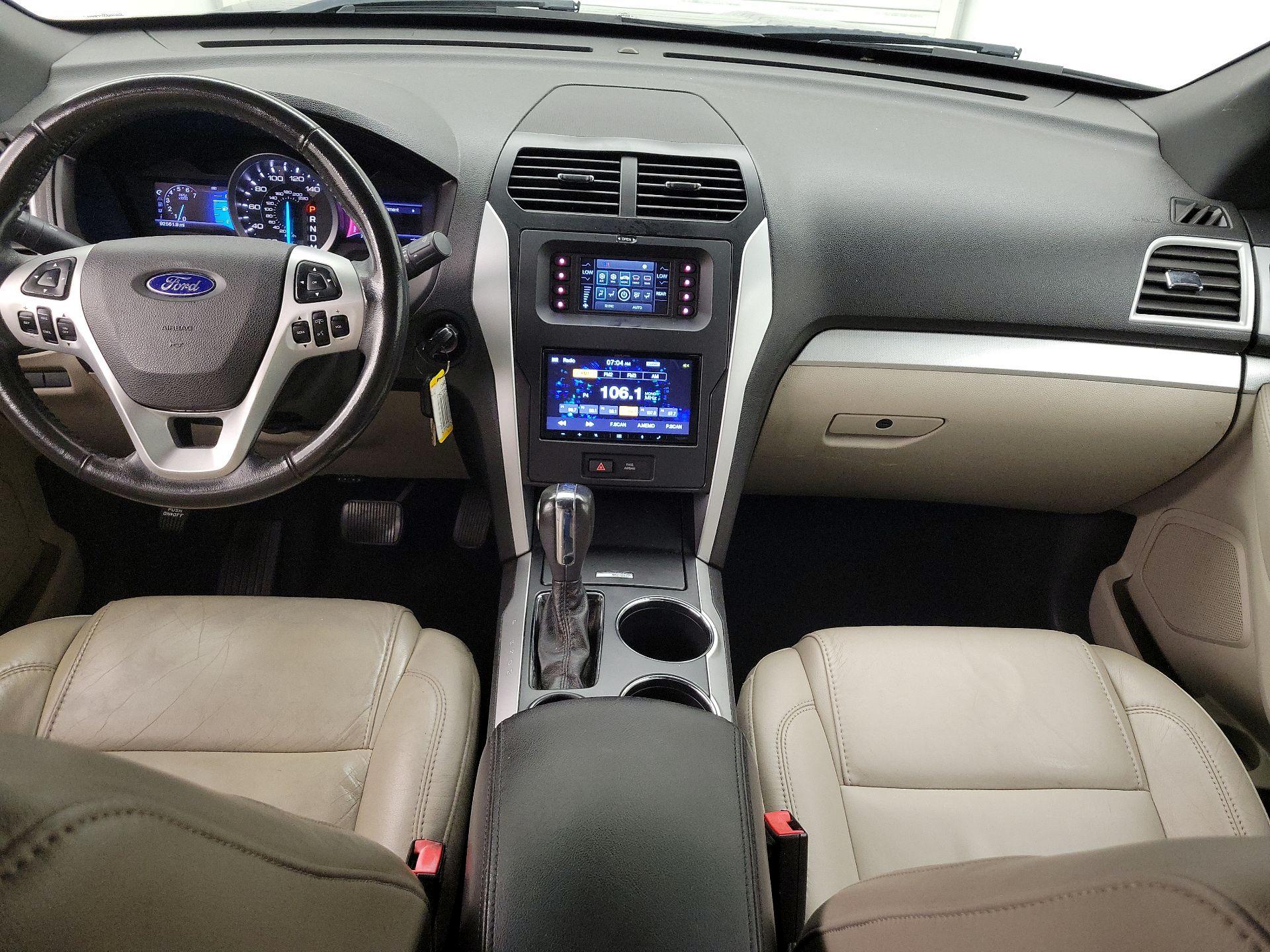Thumbnail: 2013 Ford Explorer - 9