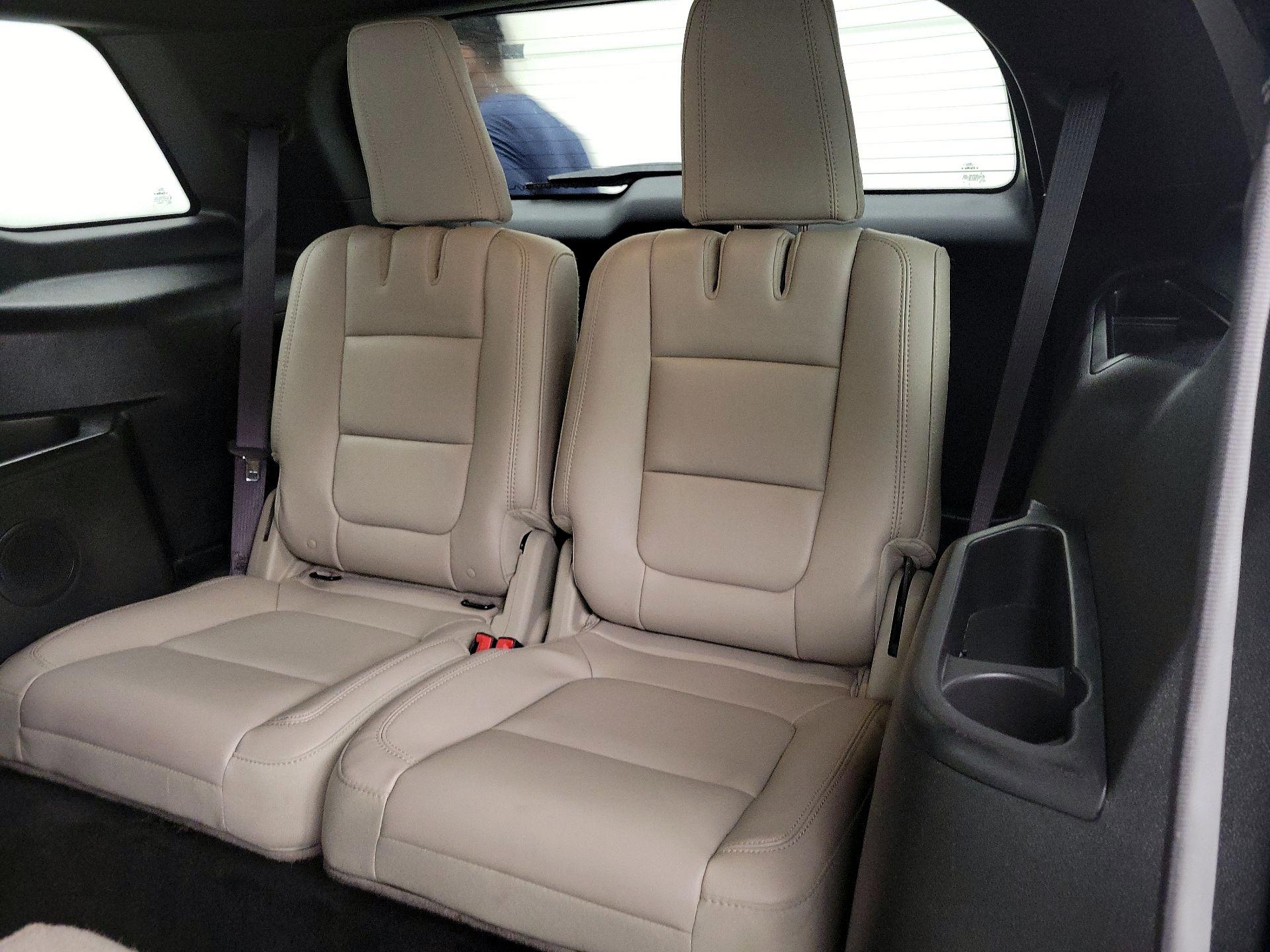 Thumbnail: 2013 Ford Explorer - 19