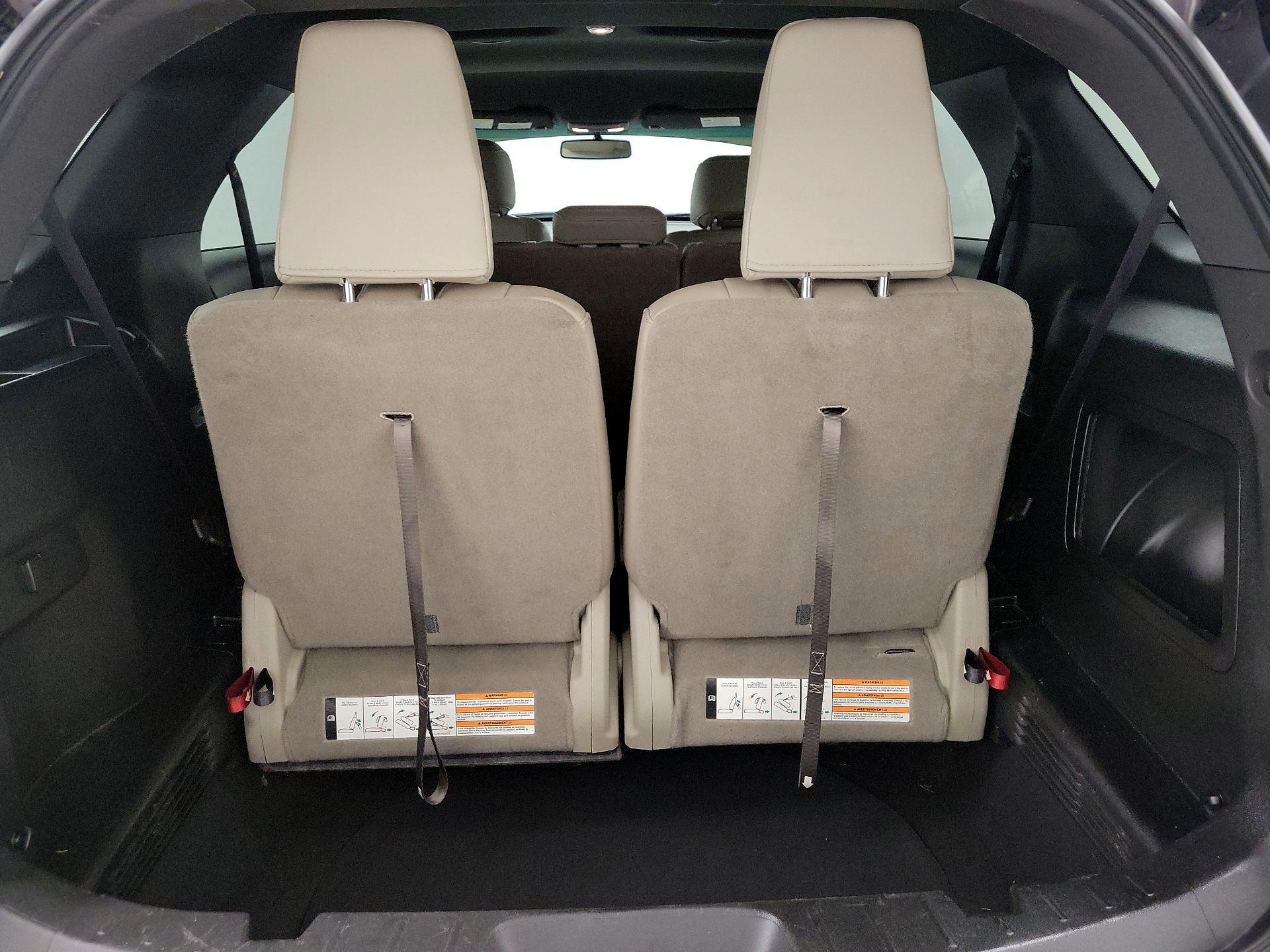 Thumbnail: 2013 Ford Explorer - 20