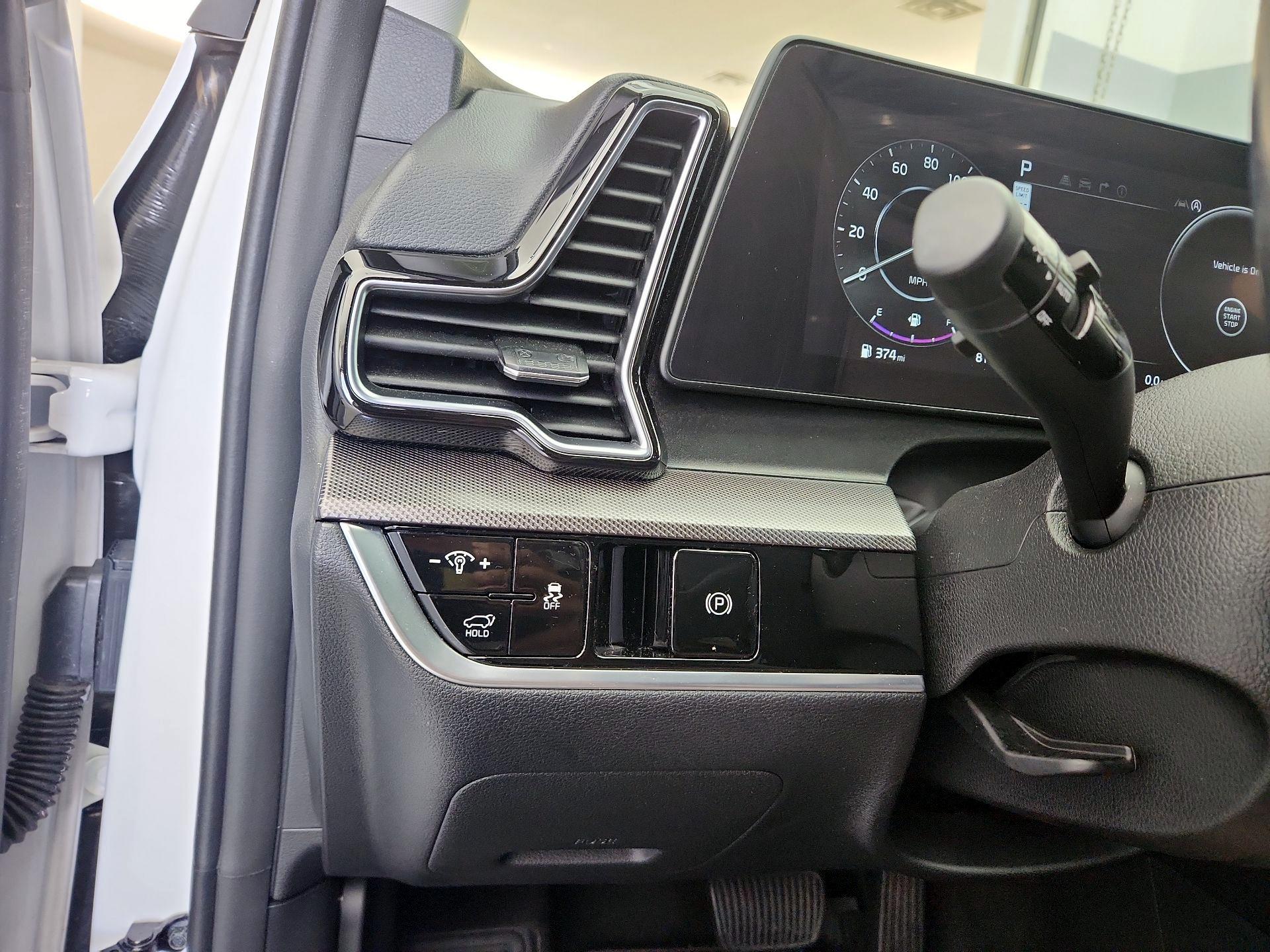 Thumbnail: 2023 Kia Sportage - 13