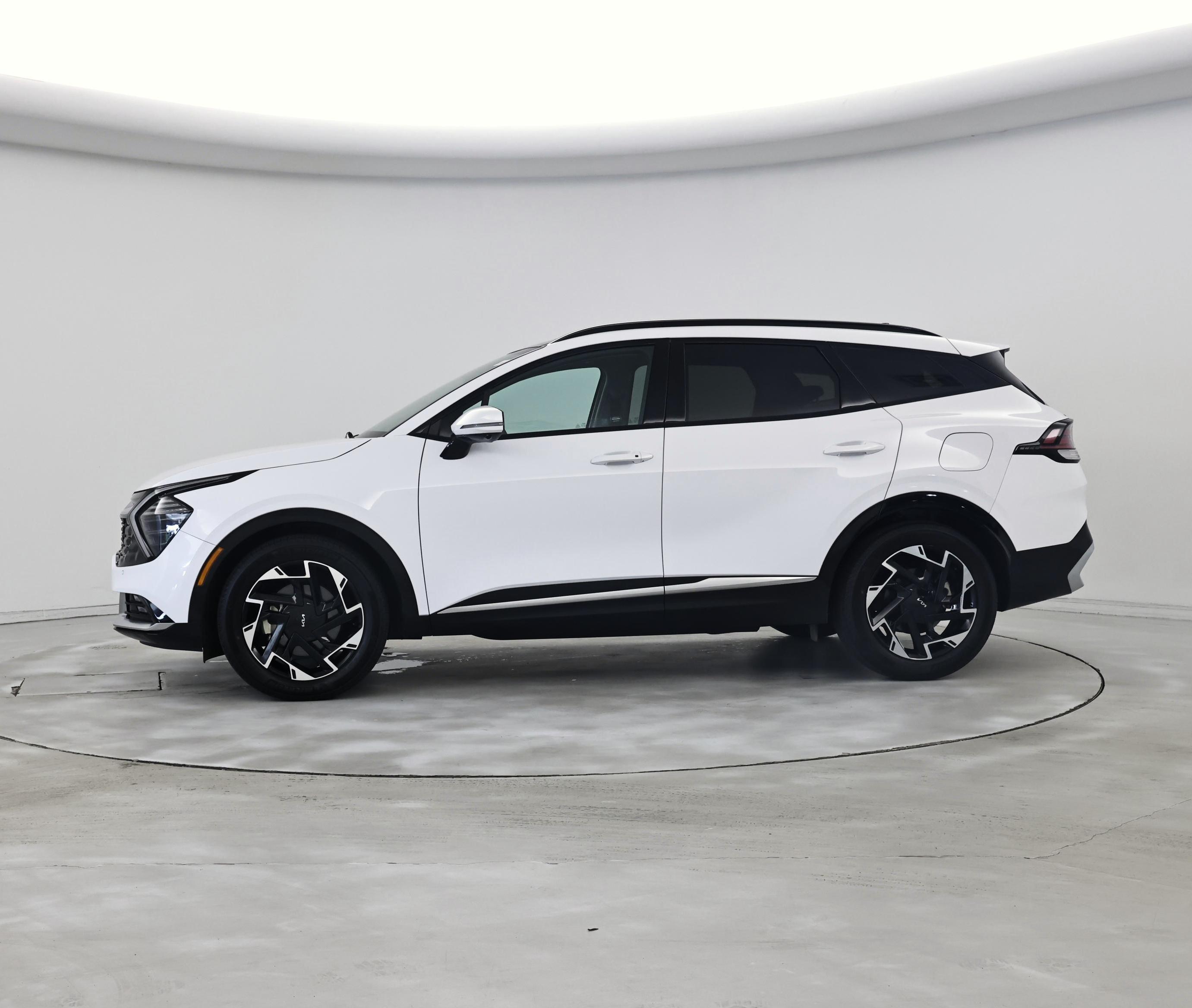 Thumbnail: 2023 Kia Sportage - 3