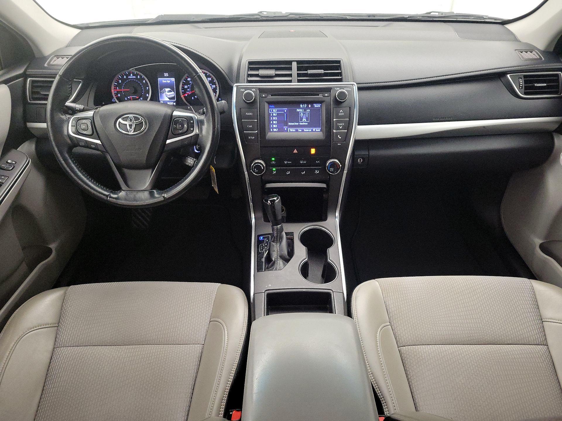 Thumbnail: 2016 Toyota Camry - 9