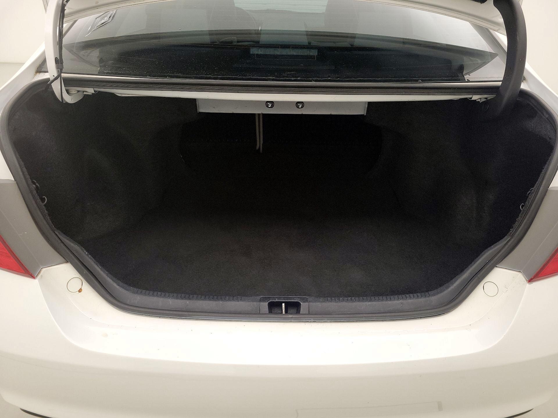 Thumbnail: 2016 Toyota Camry - 20