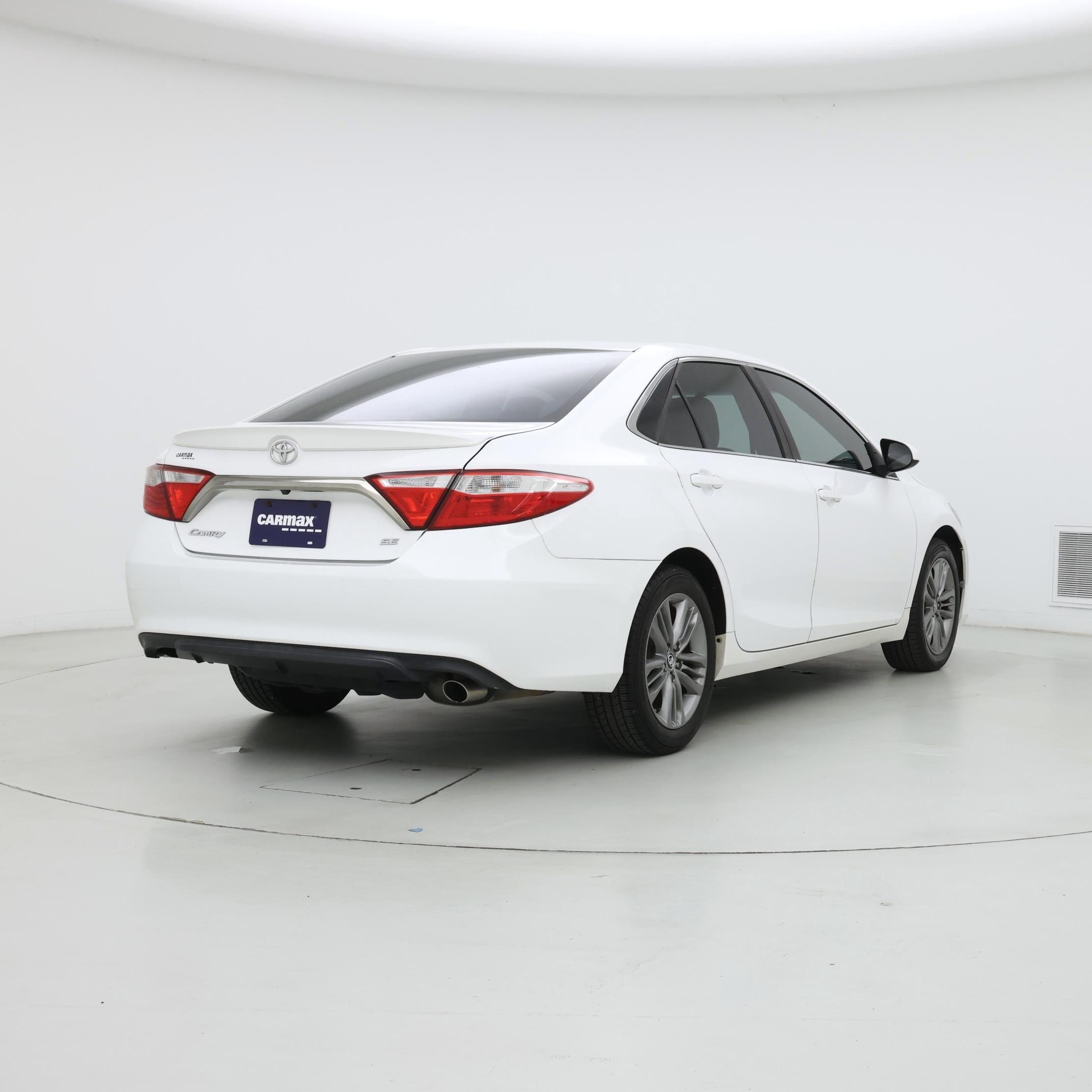 Thumbnail: 2016 Toyota Camry - 8