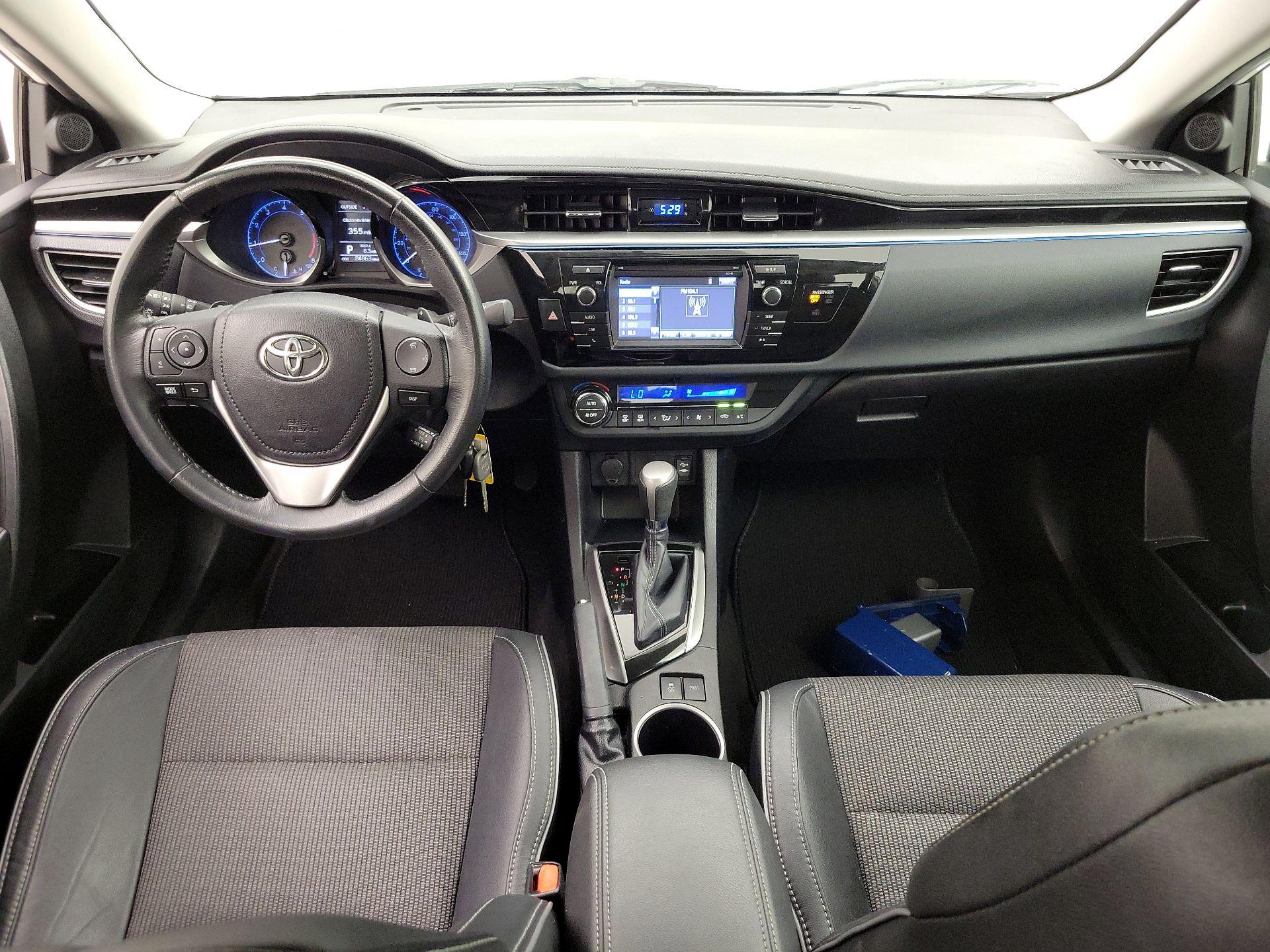 Thumbnail: 2015 Toyota Corolla - 9