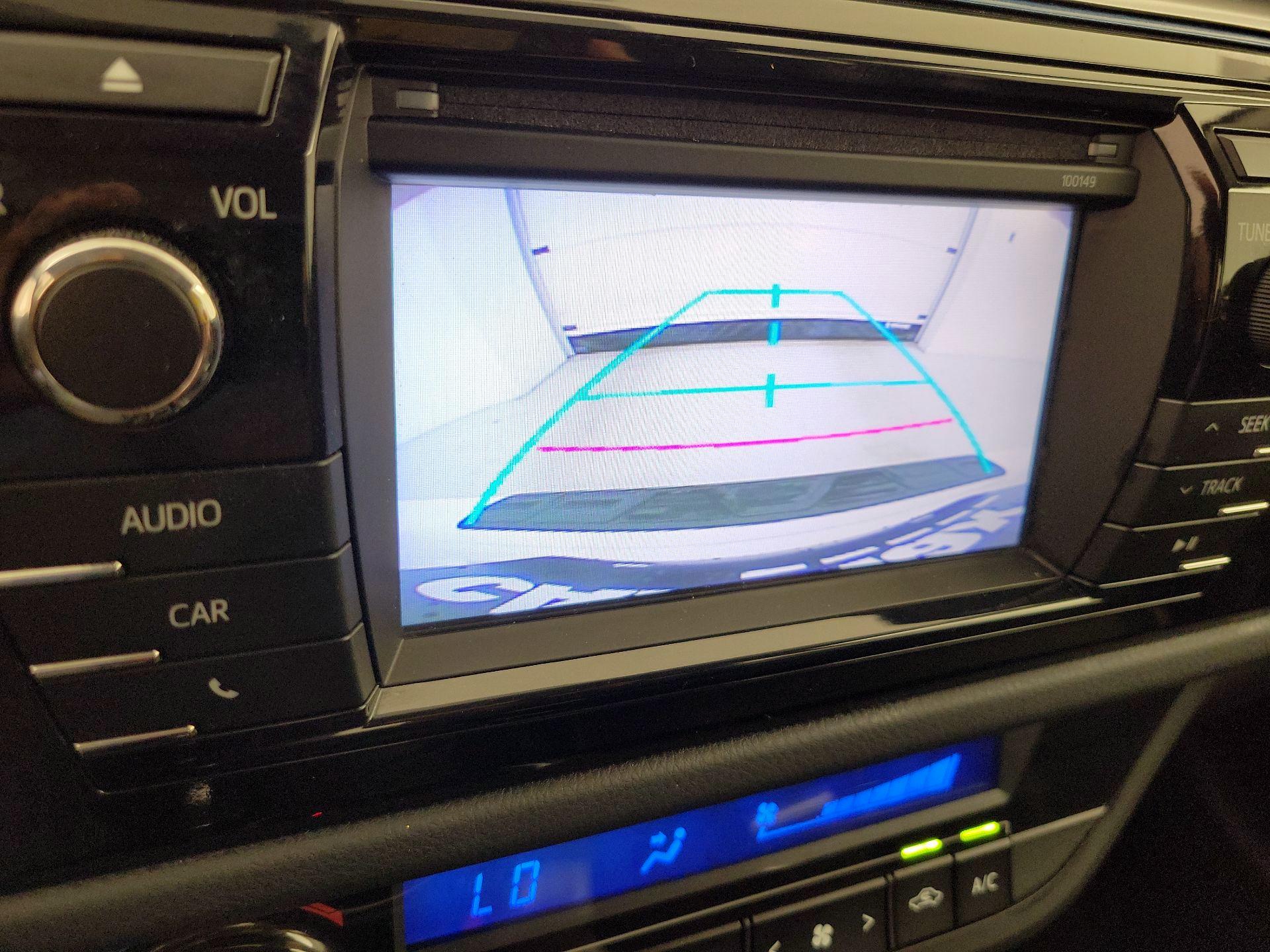 Thumbnail: 2015 Toyota Corolla - 14