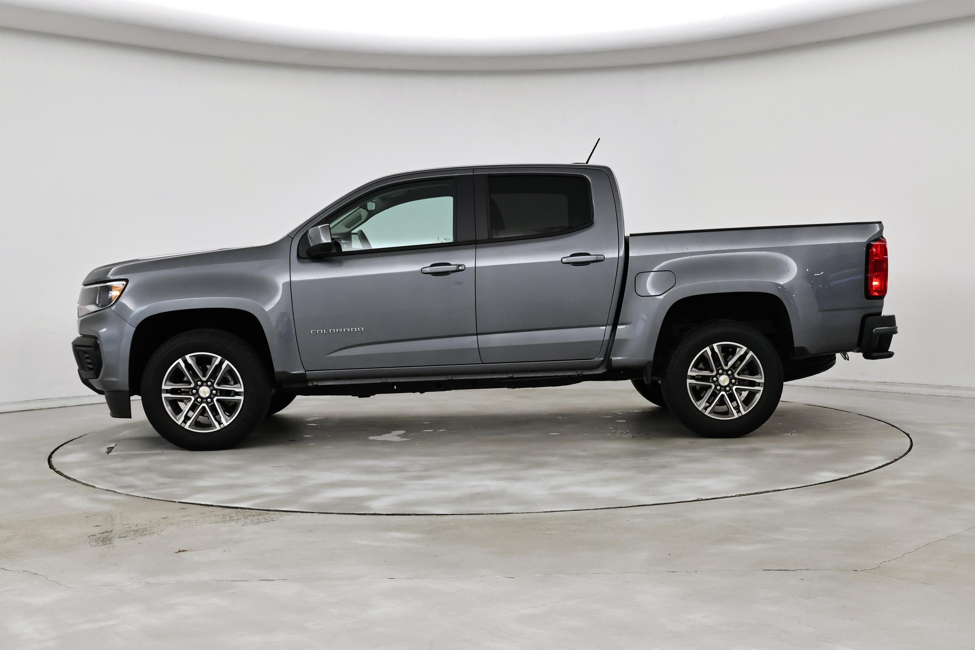 Thumbnail: 2022 Chevrolet Colorado - 3