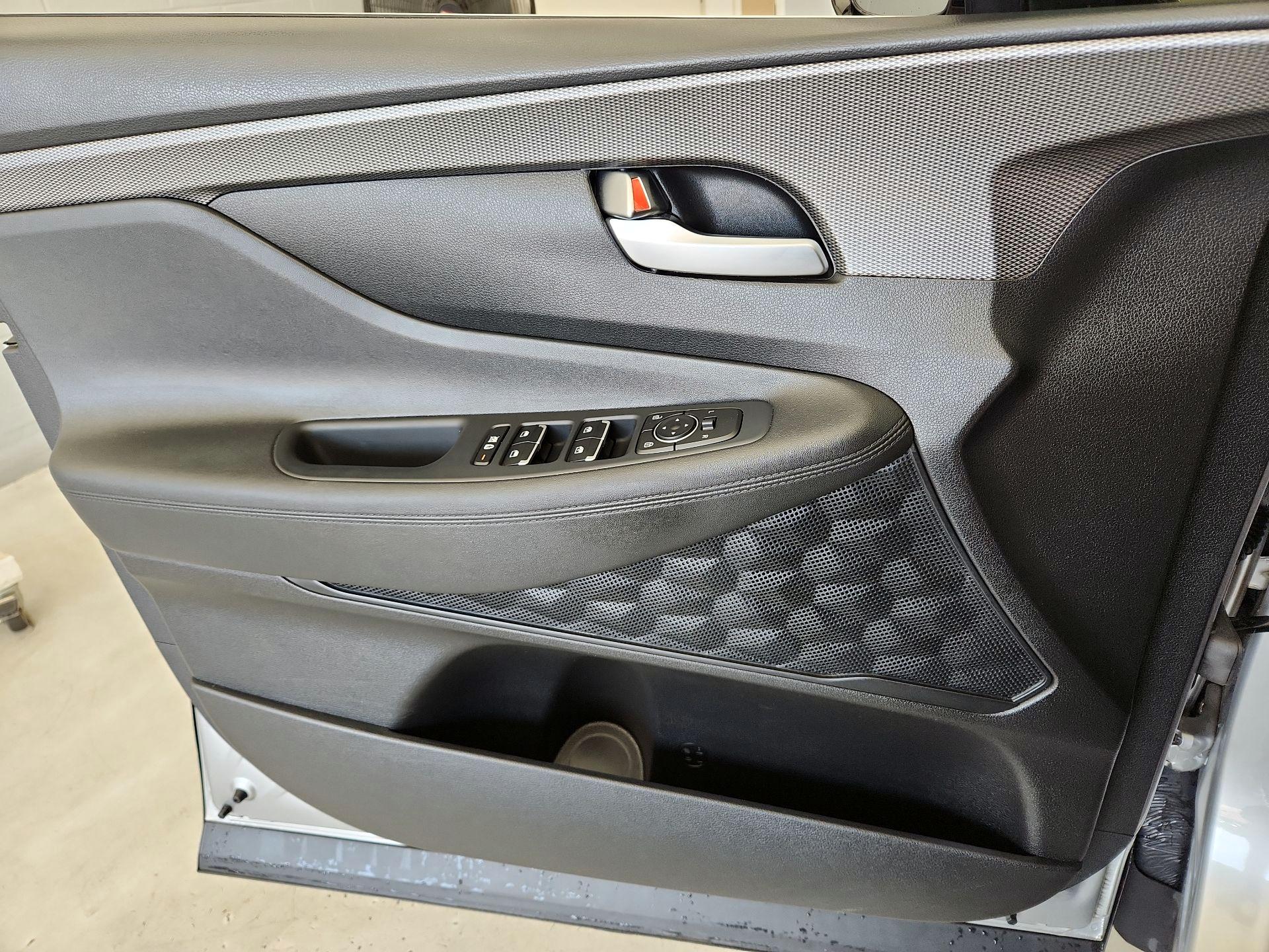 Thumbnail: 2020 Hyundai Santa Fe - 12