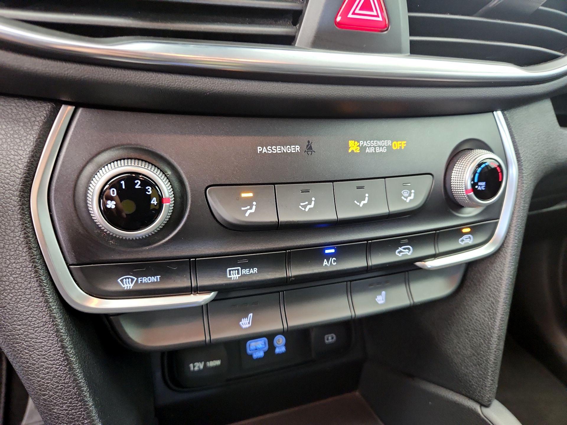 Thumbnail: 2020 Hyundai Santa Fe - 16