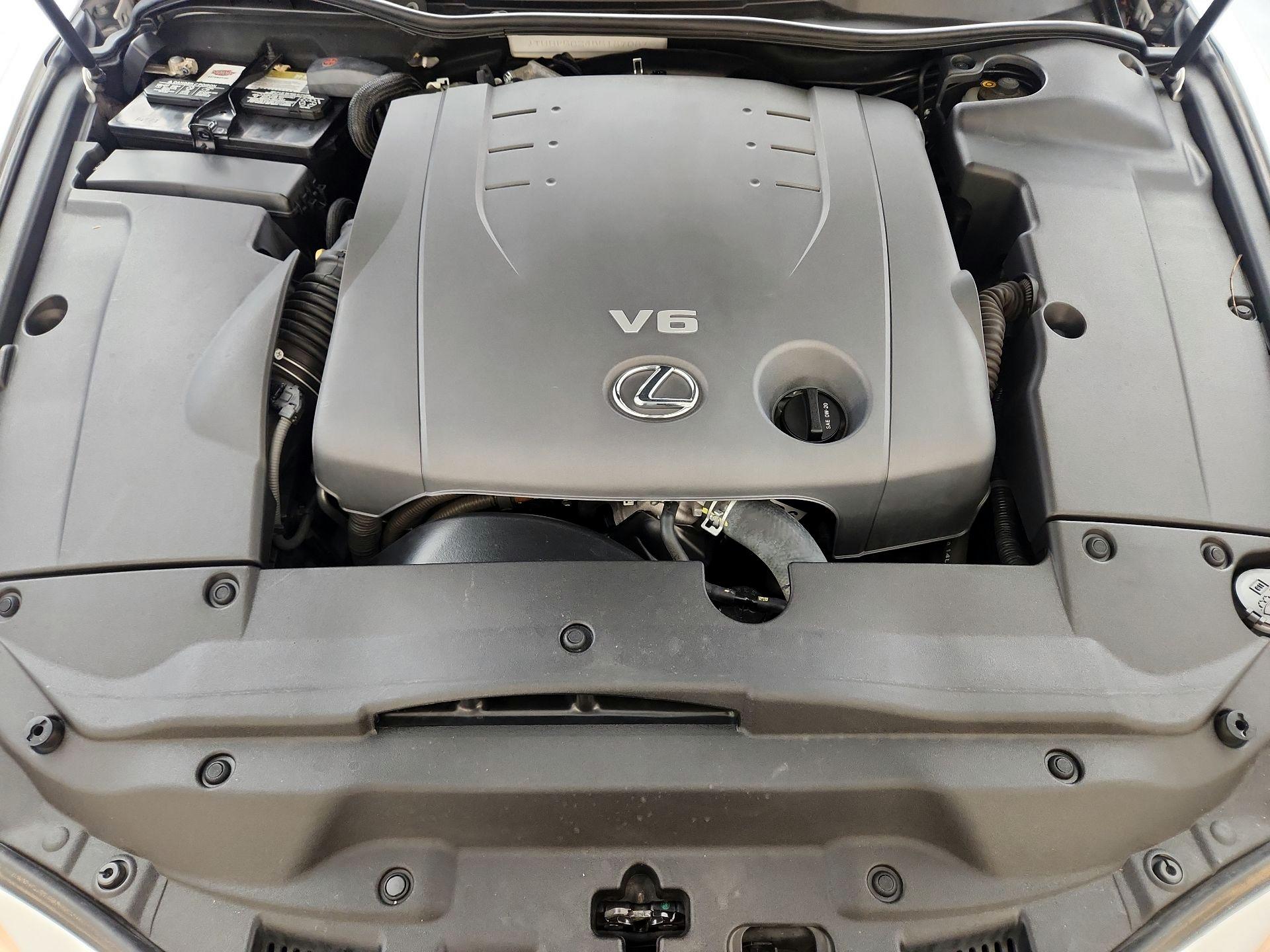 Thumbnail: 2013 Lexus IS - 20
