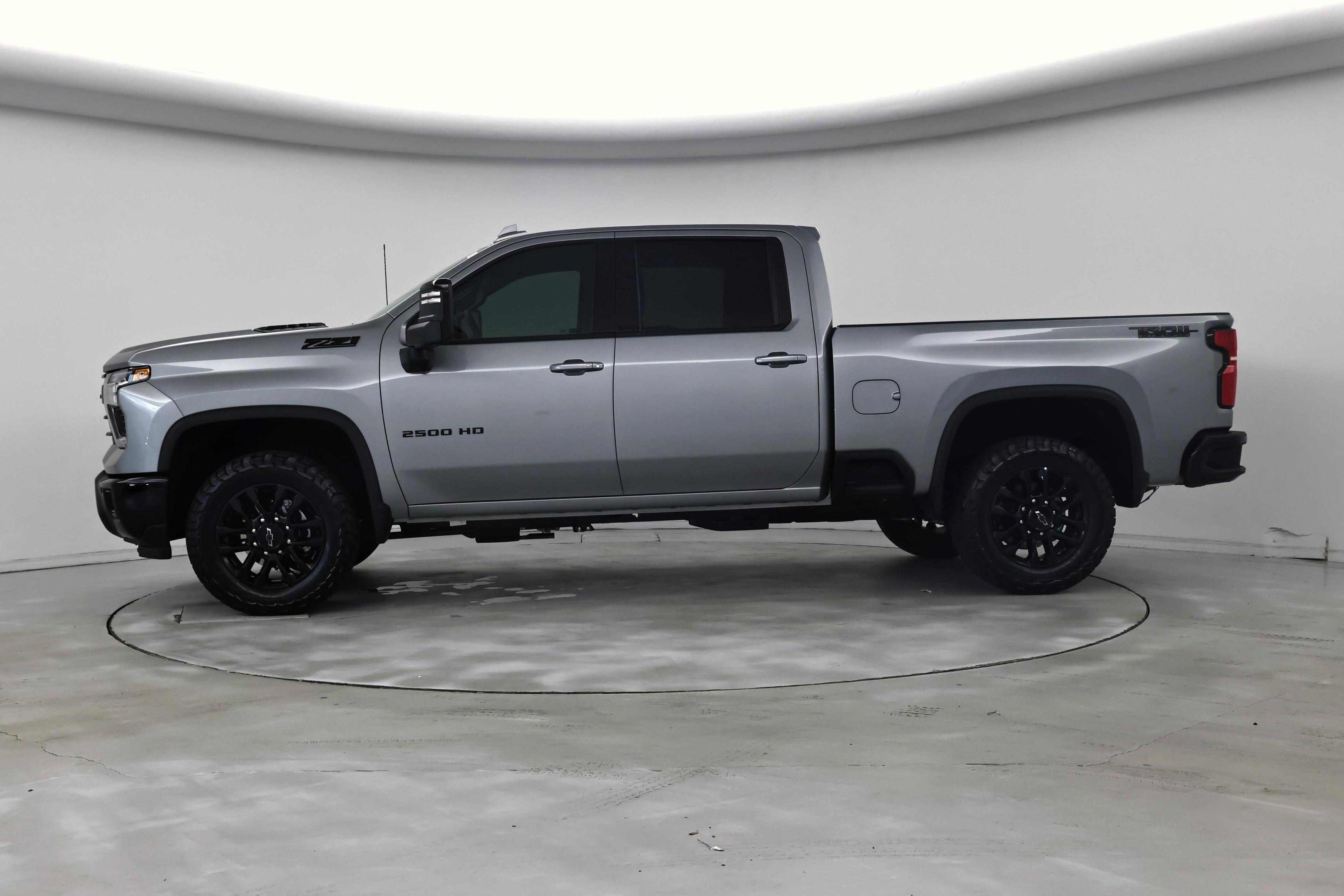 Thumbnail: 2025 Chevrolet Silverado 2500 - 3