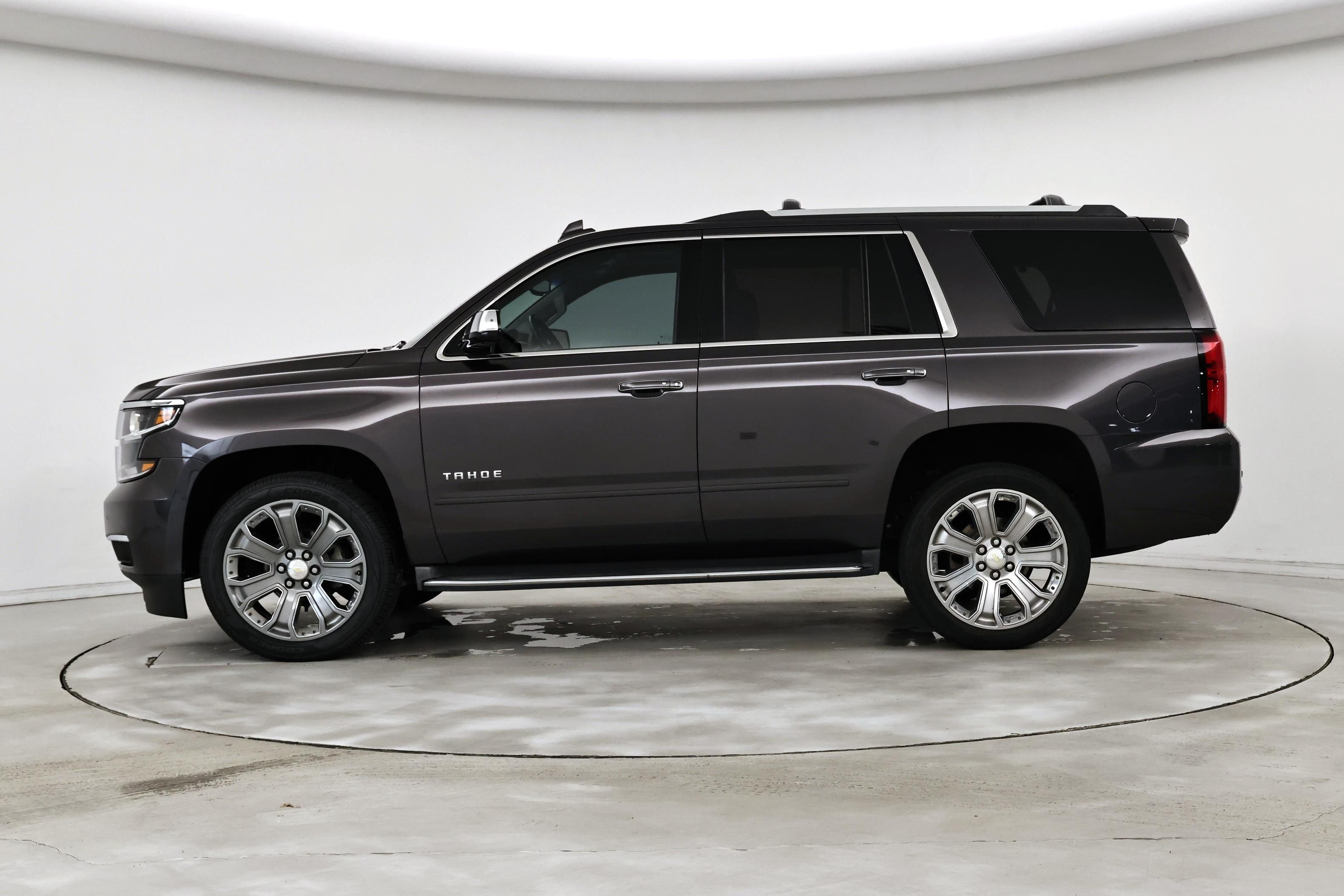 Thumbnail: 2018 Chevrolet Tahoe - 3