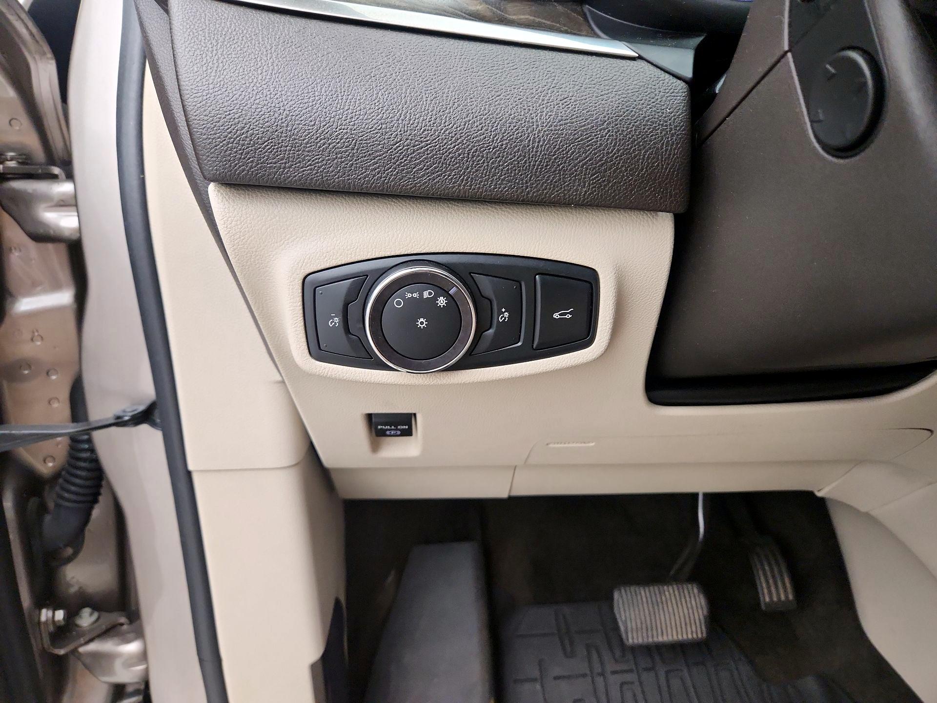 Thumbnail: 2018 Lincoln MKC - 13