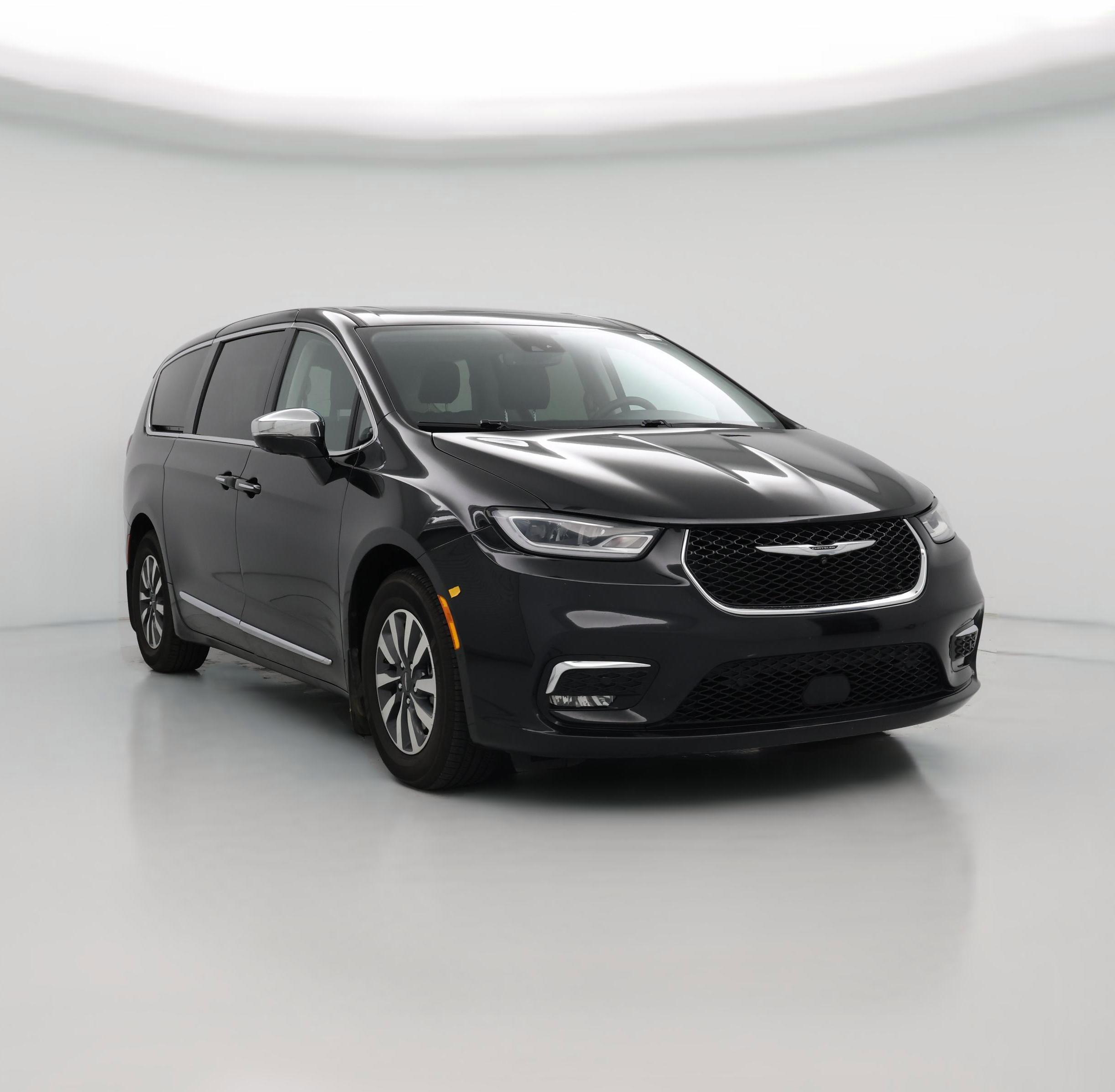 Thumbnail: 2022 Chrysler Pacifica - 1