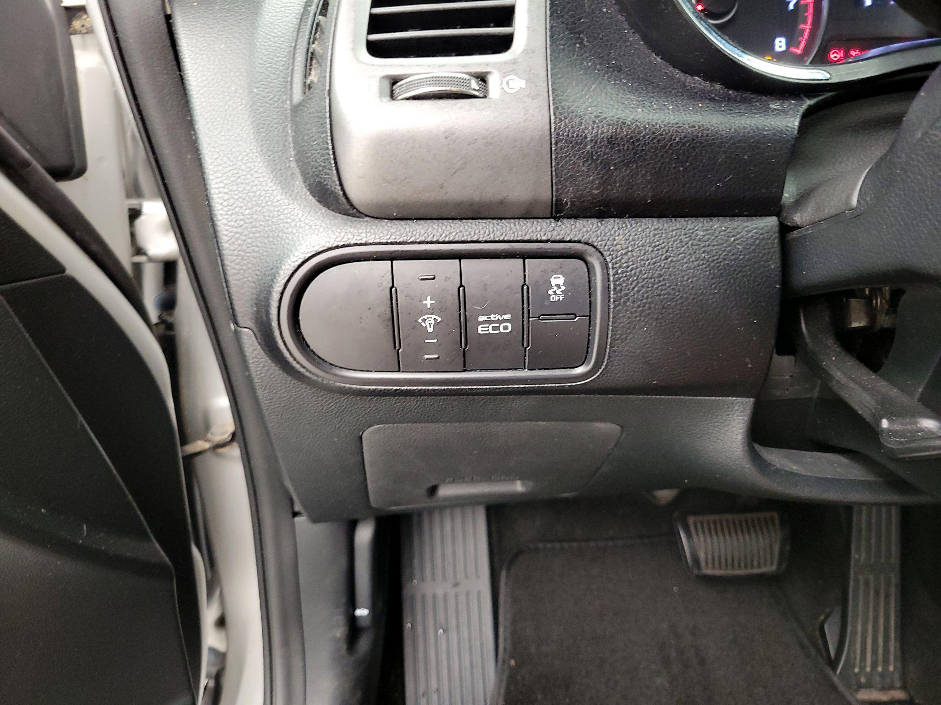 Thumbnail: 2014 Kia Forte - 13