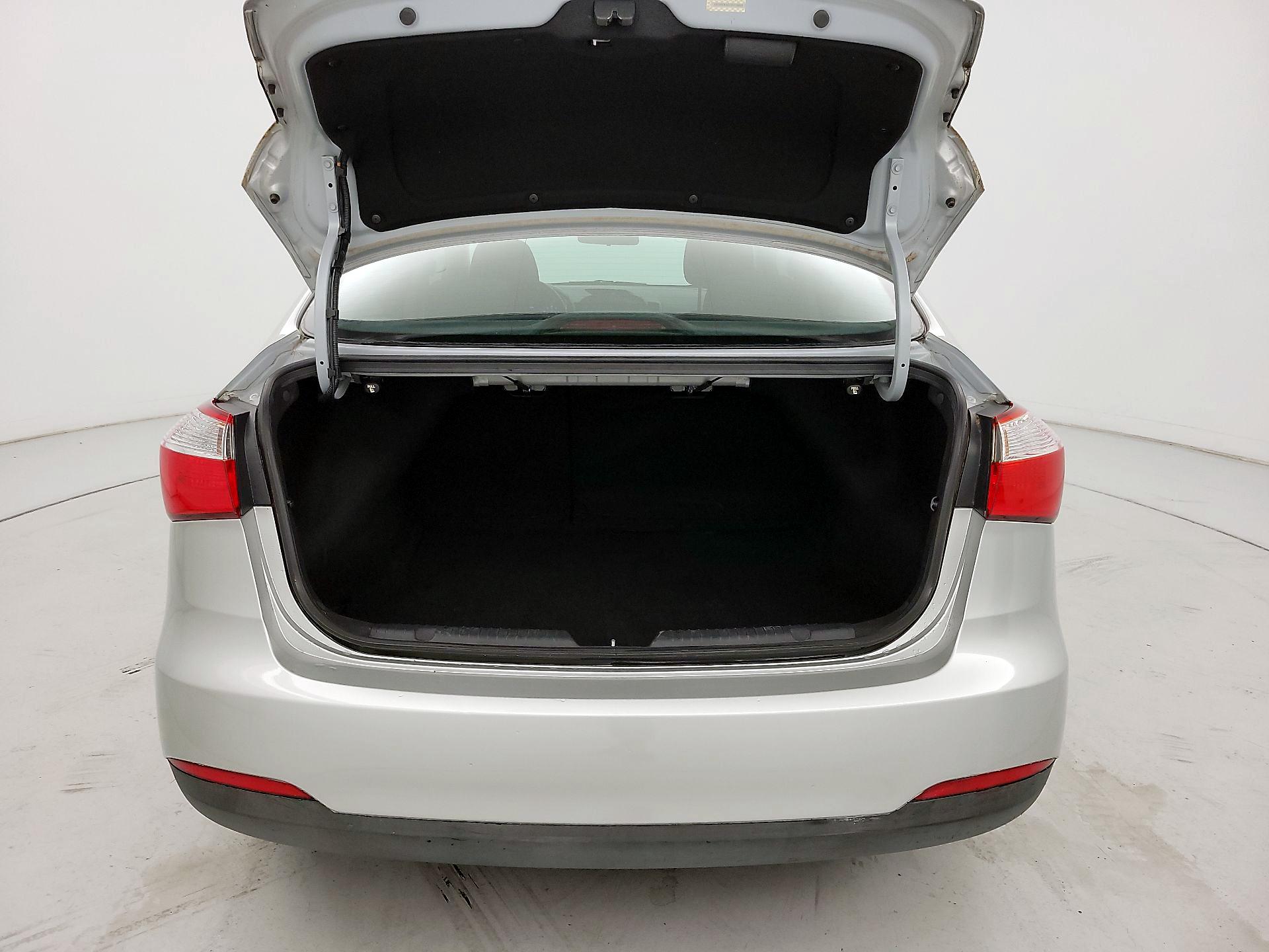 Thumbnail: 2014 Kia Forte - 19