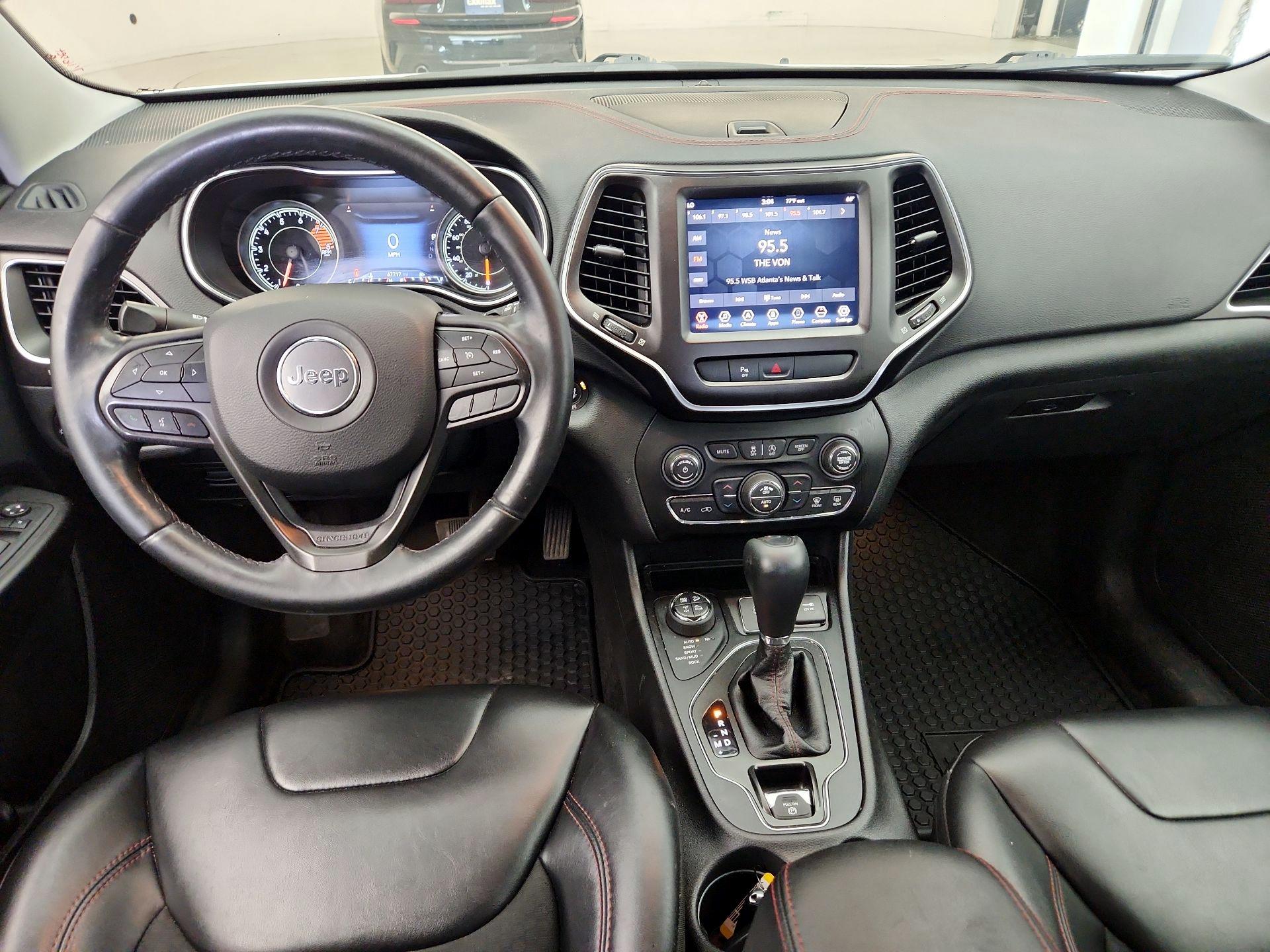 Thumbnail: 2019 Jeep Cherokee - 9