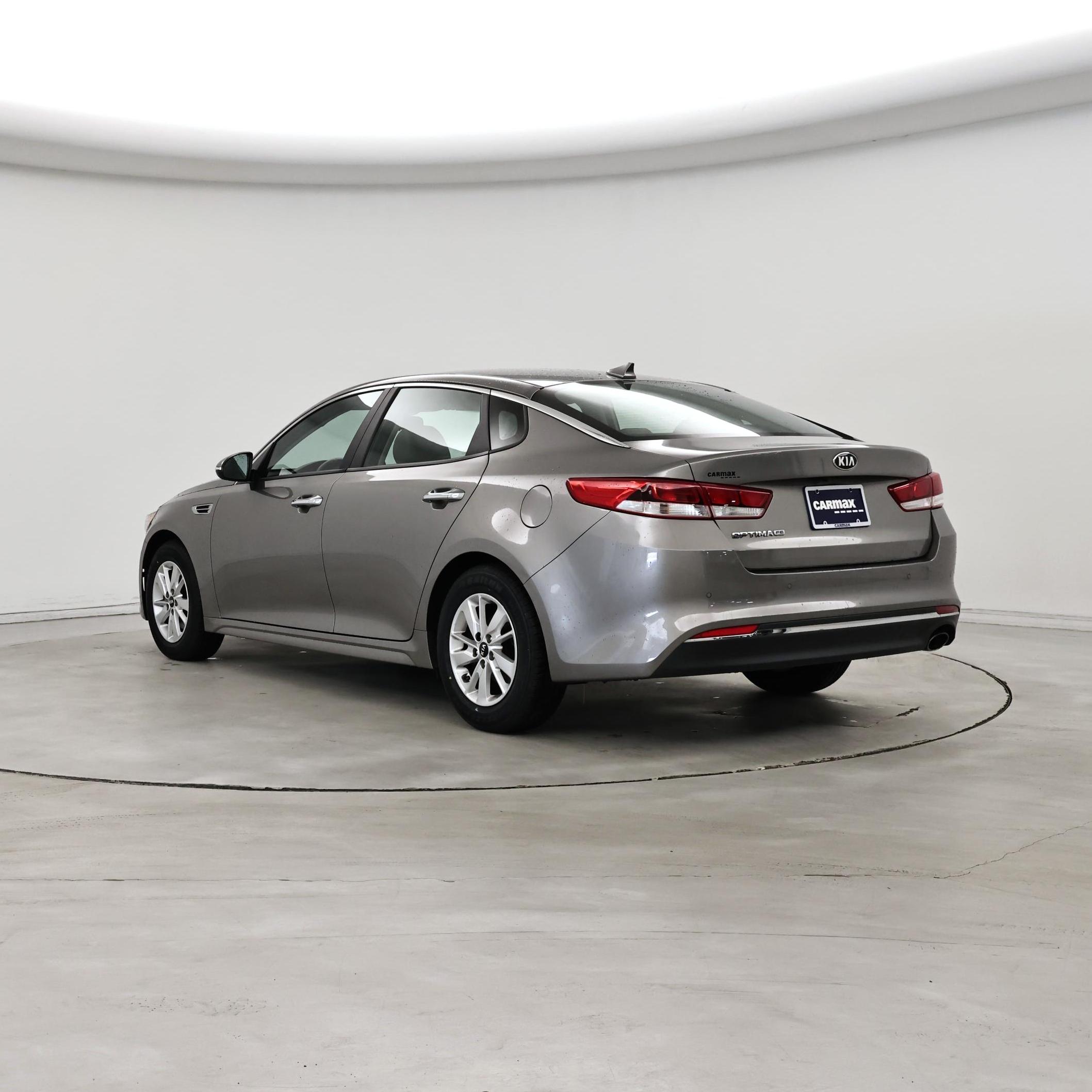 Thumbnail: 2018 Kia Optima - 2