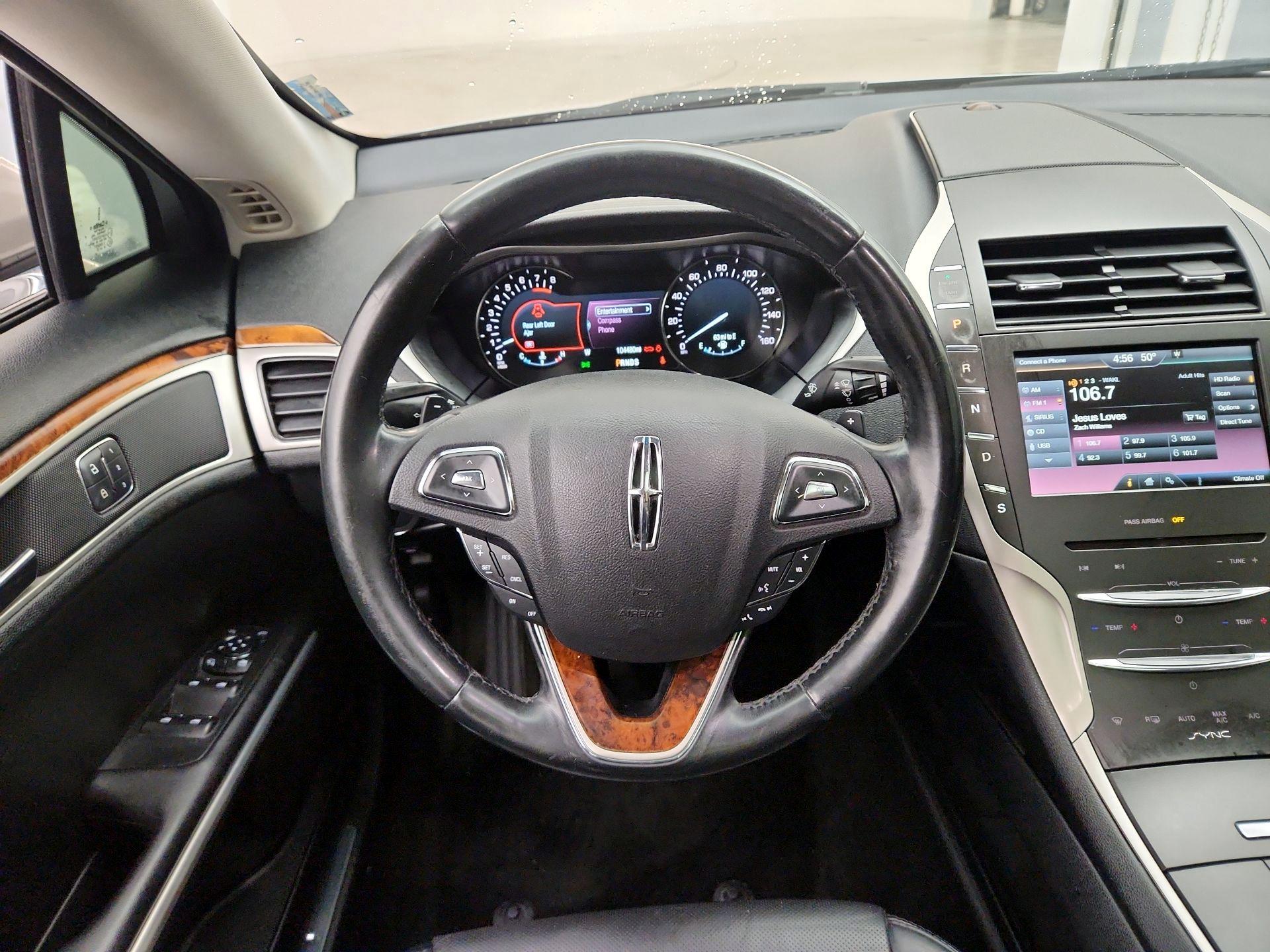 Thumbnail: 2016 Lincoln MKZ - 10