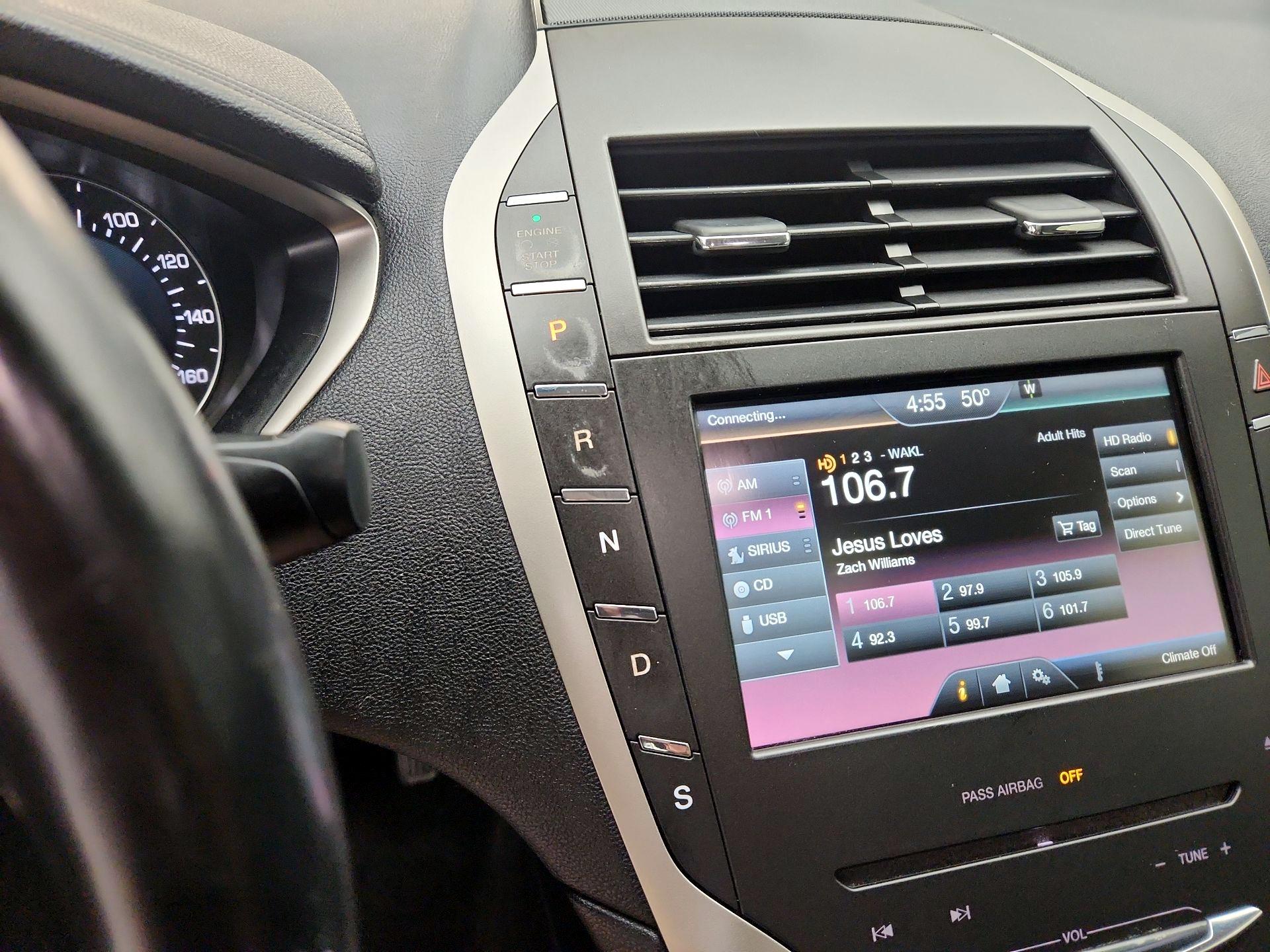 Thumbnail: 2016 Lincoln MKZ - 18