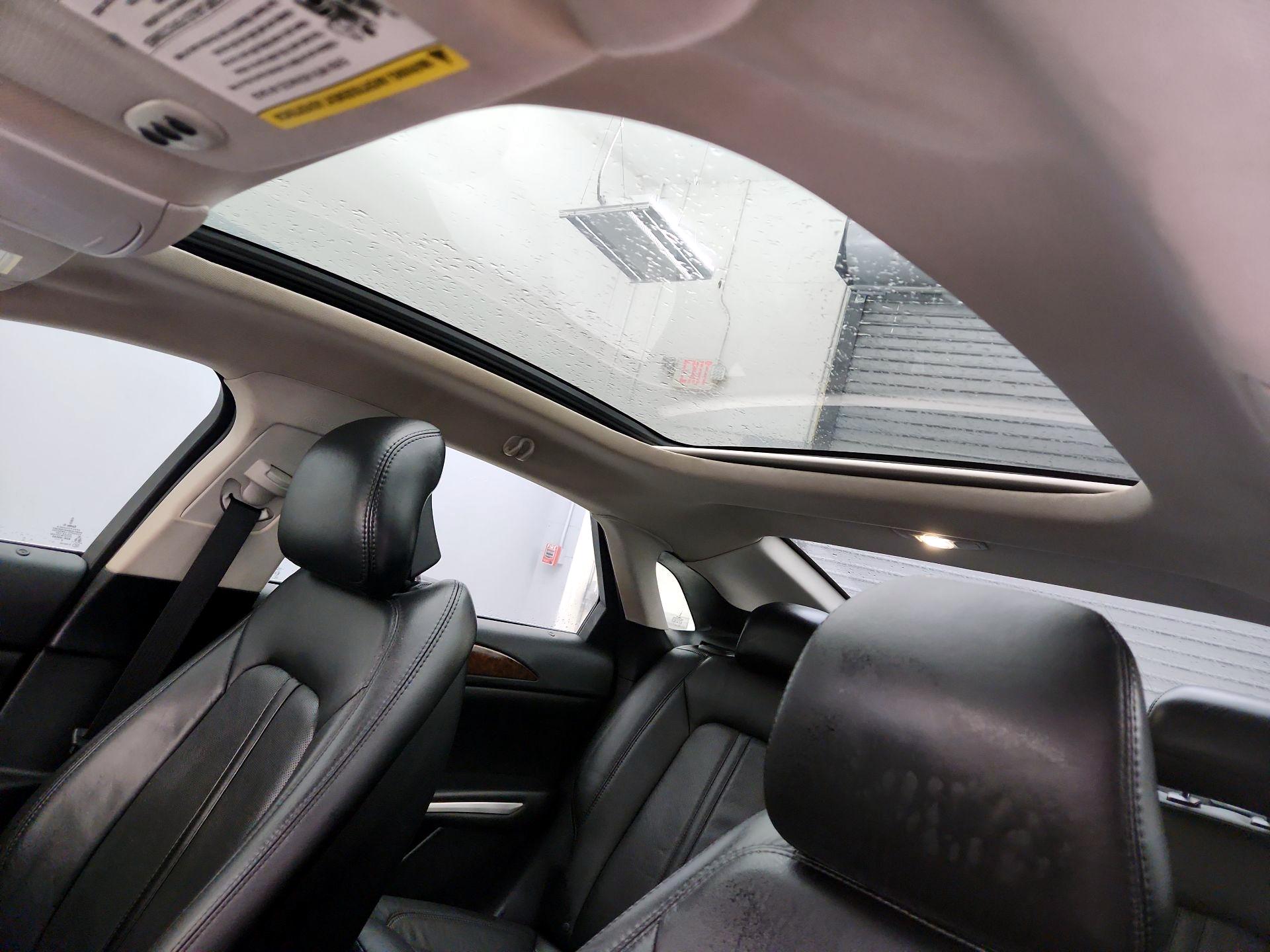 Thumbnail: 2016 Lincoln MKZ - 20
