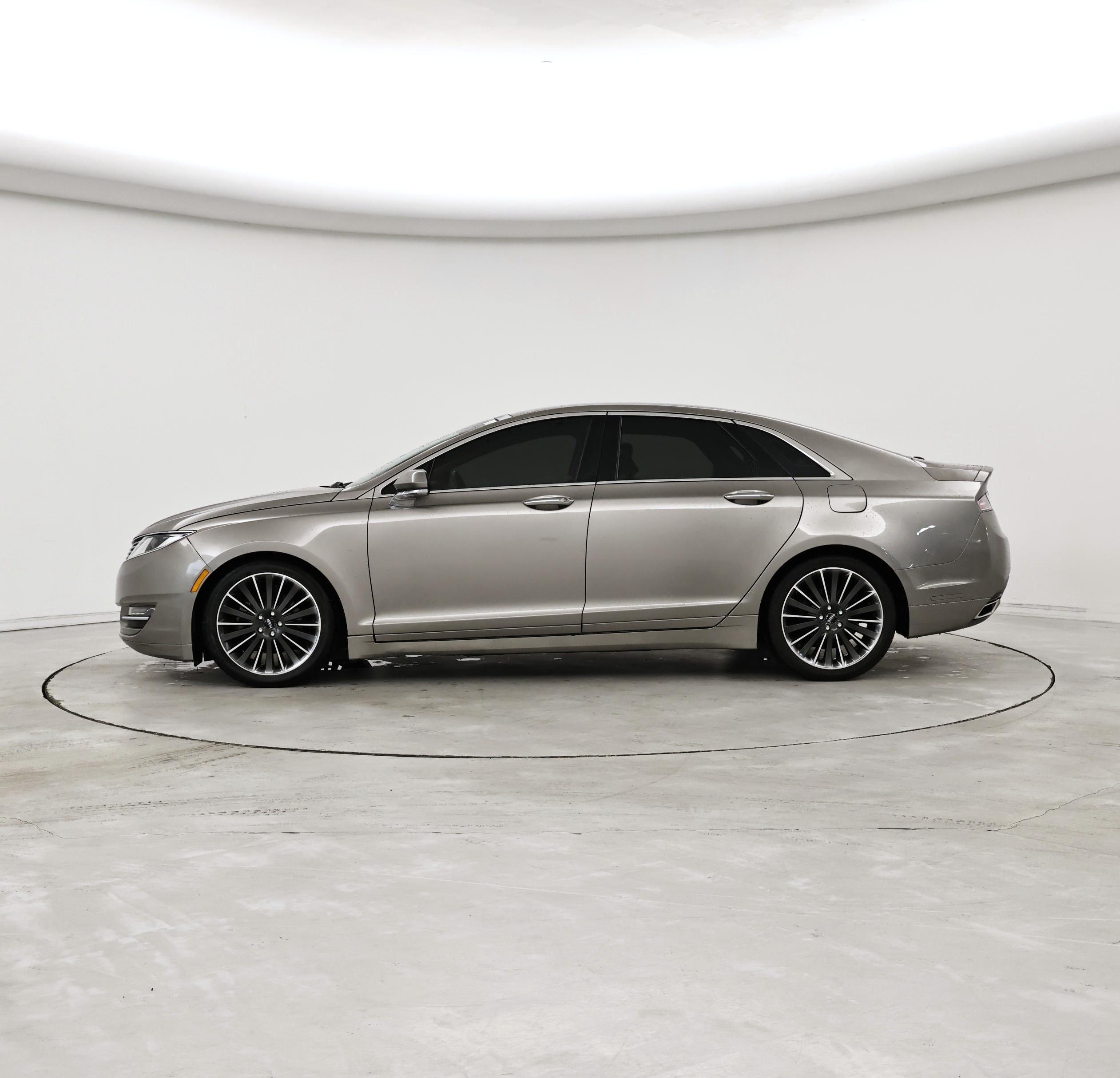 Thumbnail: 2016 Lincoln MKZ - 3