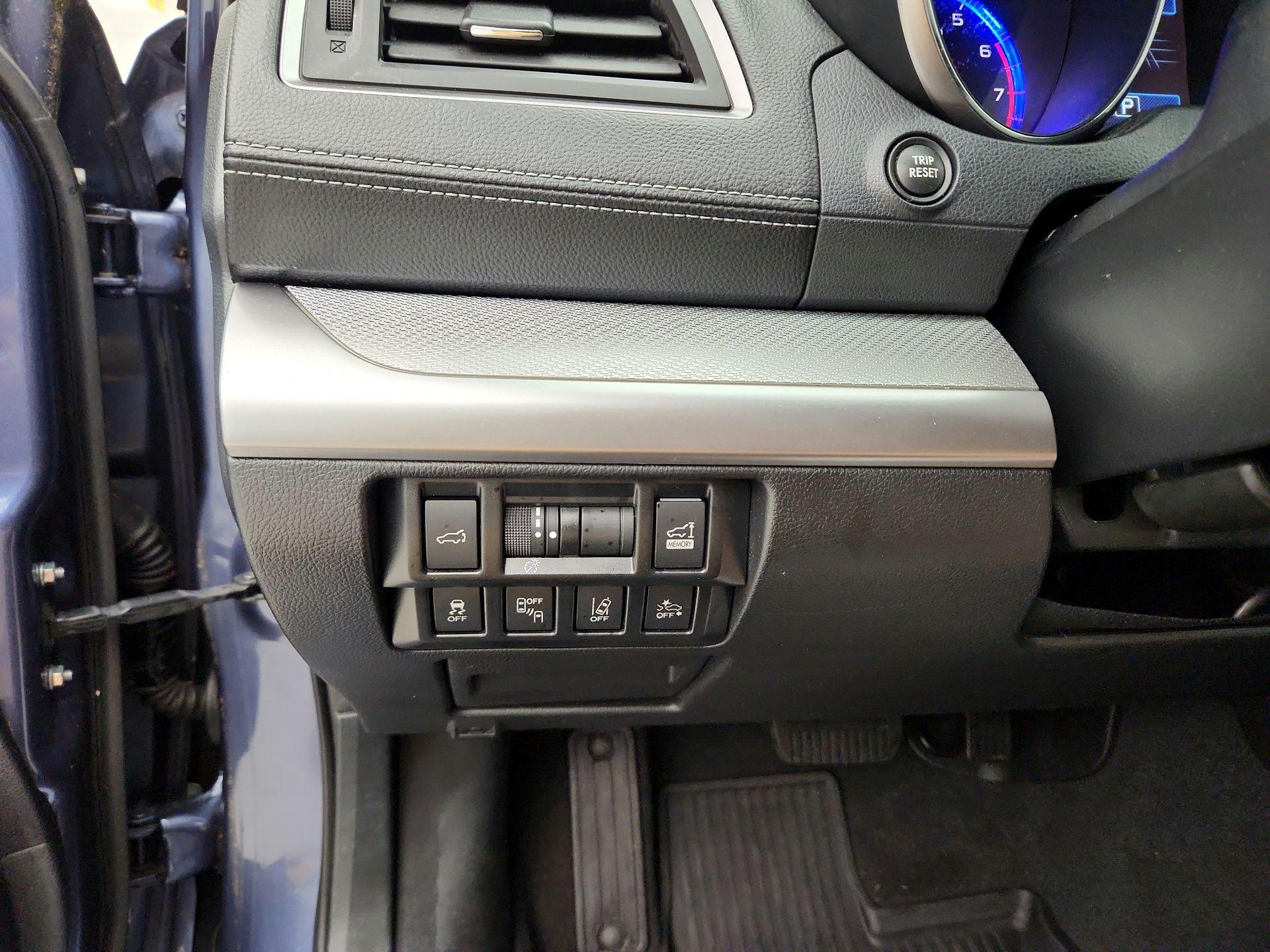 Thumbnail: 2018 Subaru Outback - 13