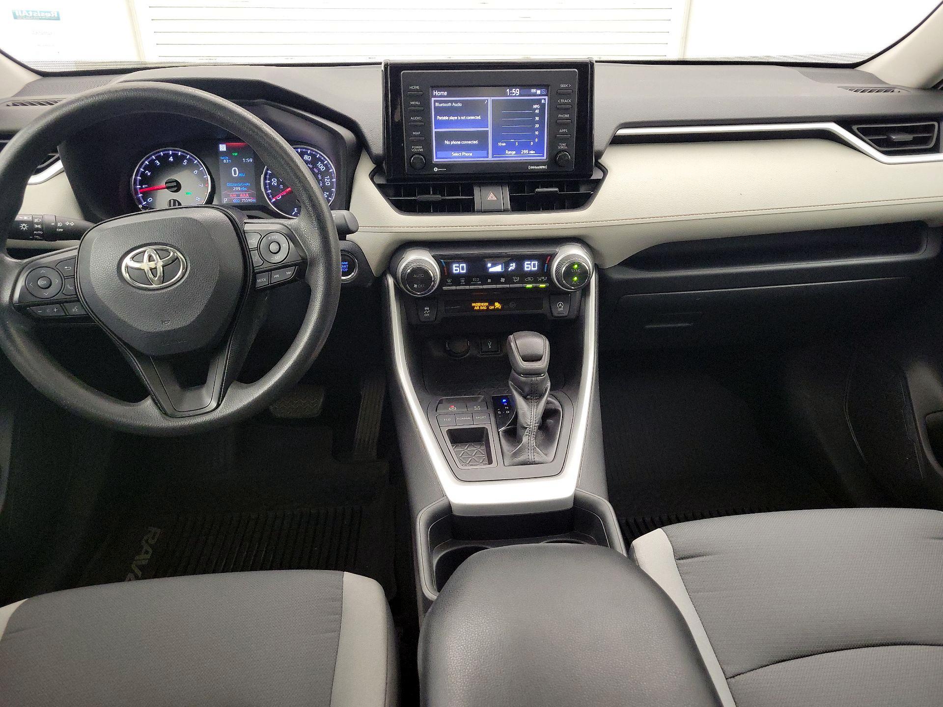 Thumbnail: 2020 Toyota RAV4 - 9
