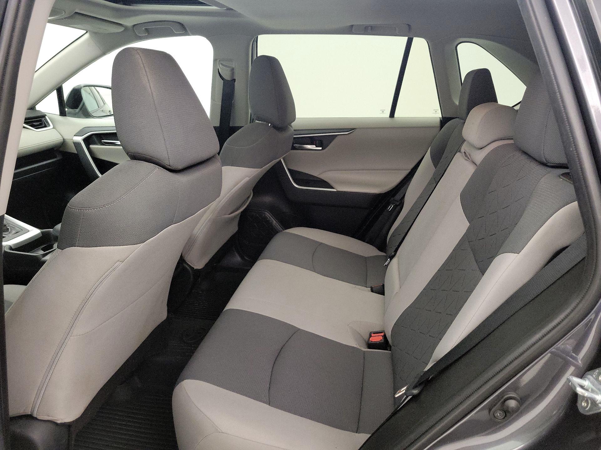 Thumbnail: 2020 Toyota RAV4 - 20