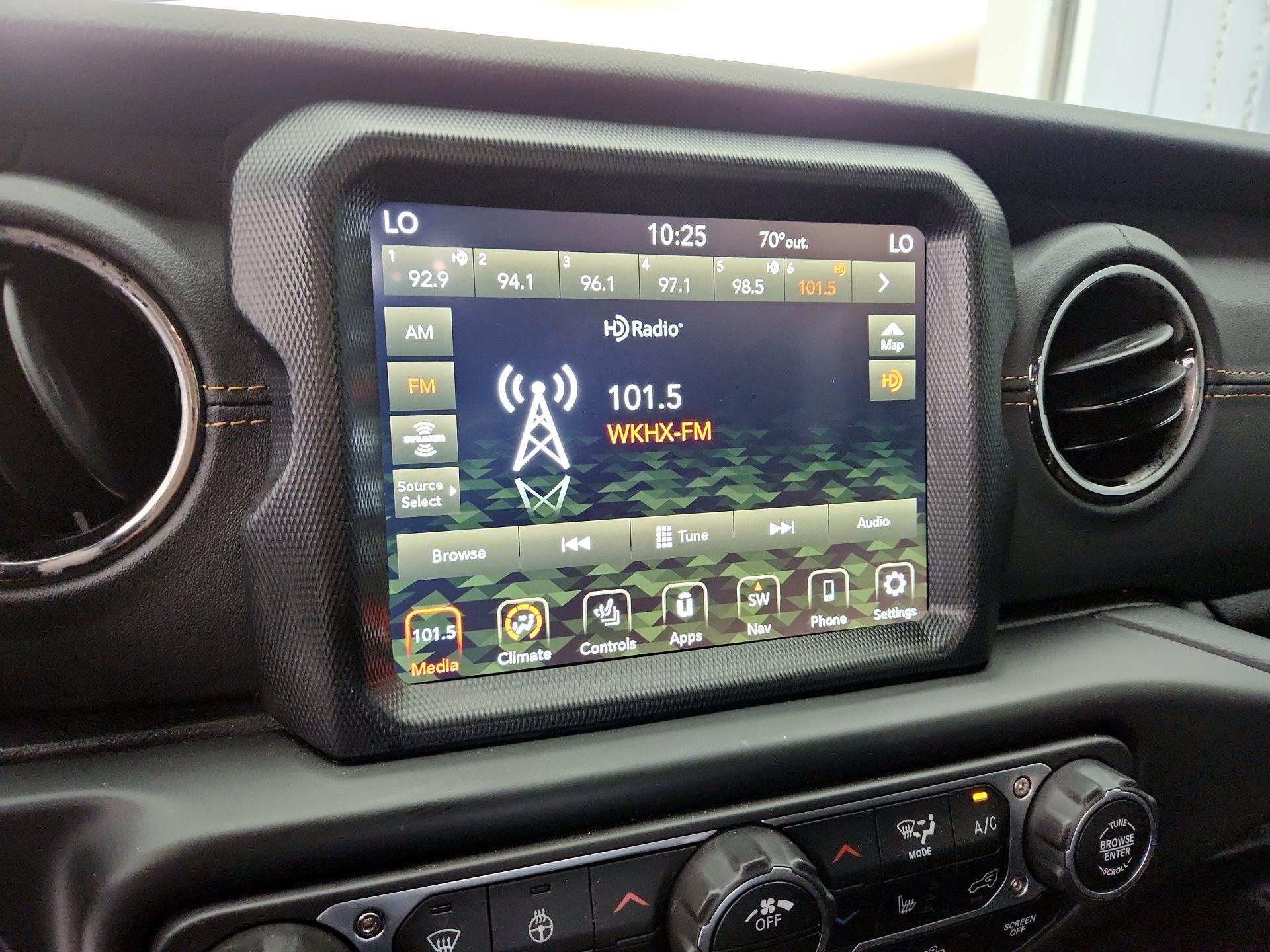 Thumbnail: 2023 Jeep Wrangler - 16