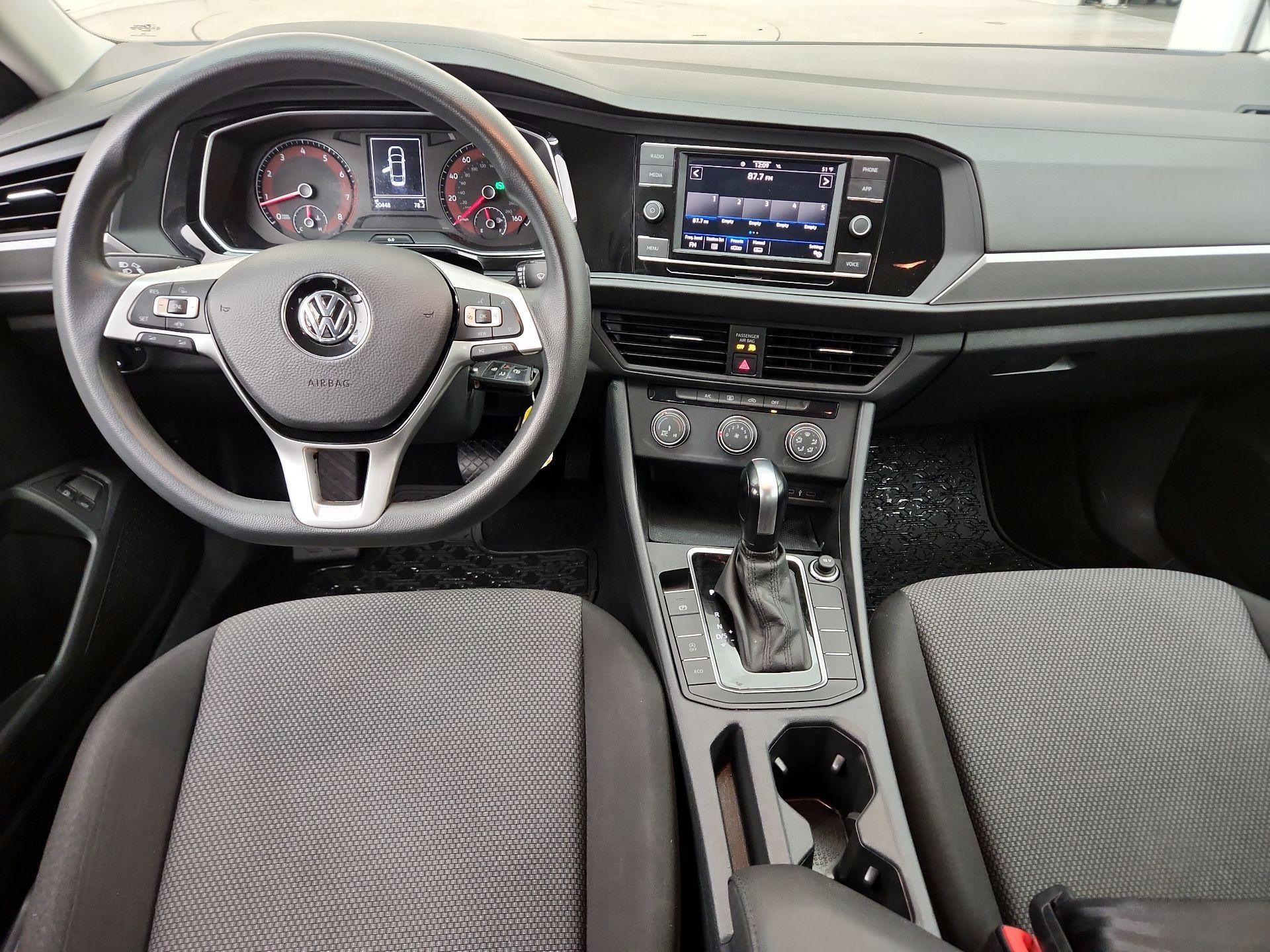 Thumbnail: 2020 Volkswagen Jetta - 9