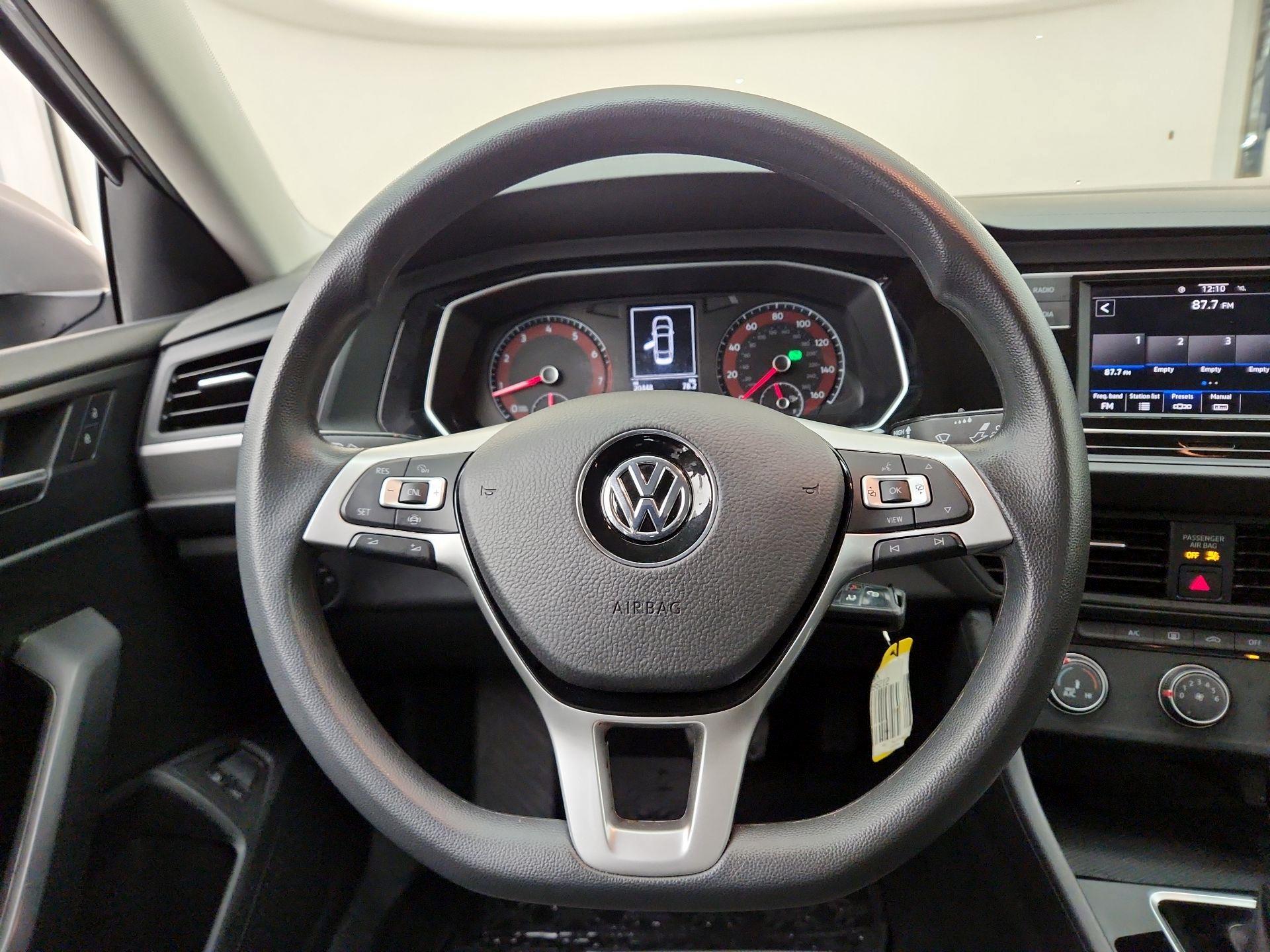 Thumbnail: 2020 Volkswagen Jetta - 10