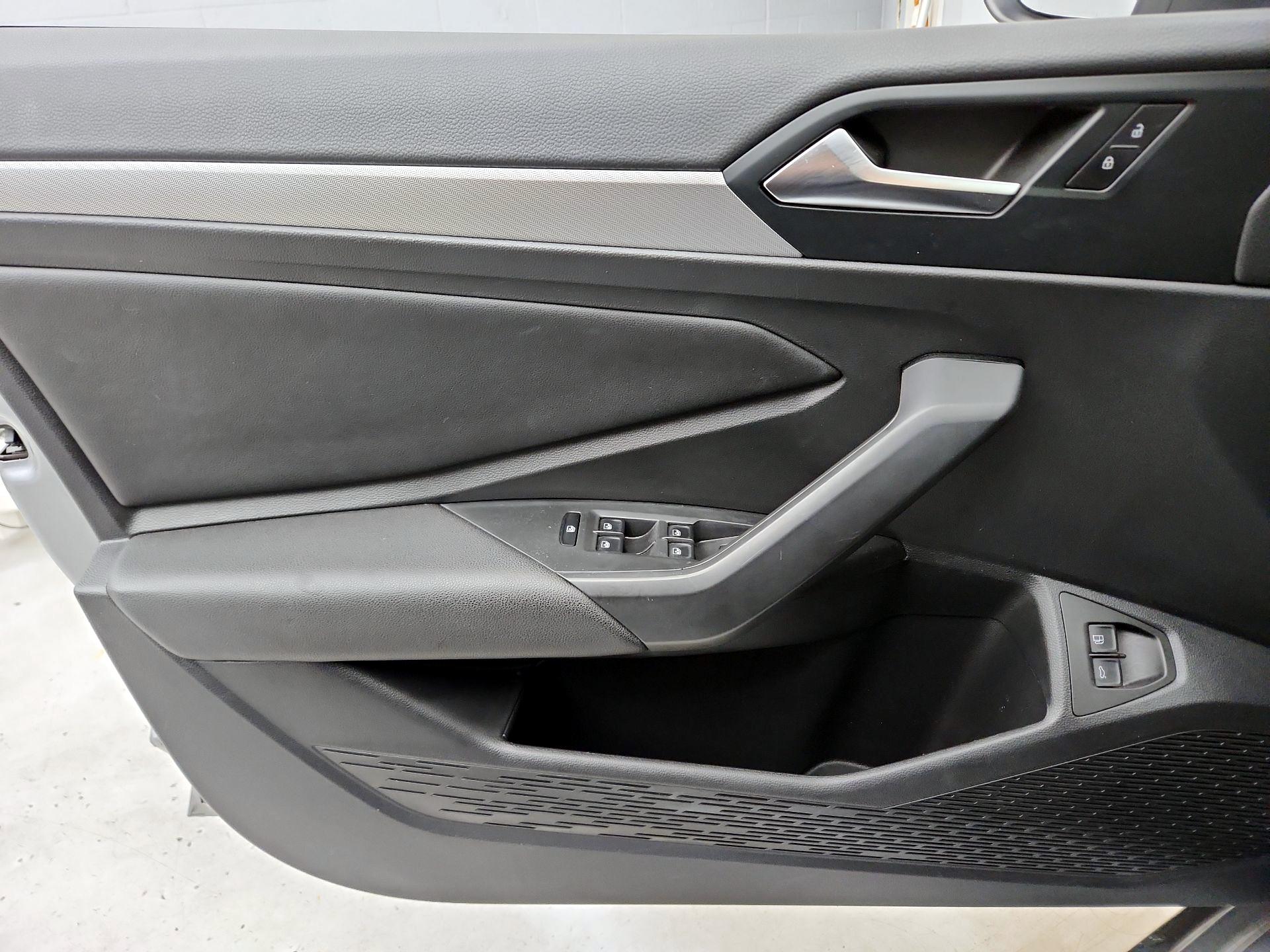 Thumbnail: 2020 Volkswagen Jetta - 12