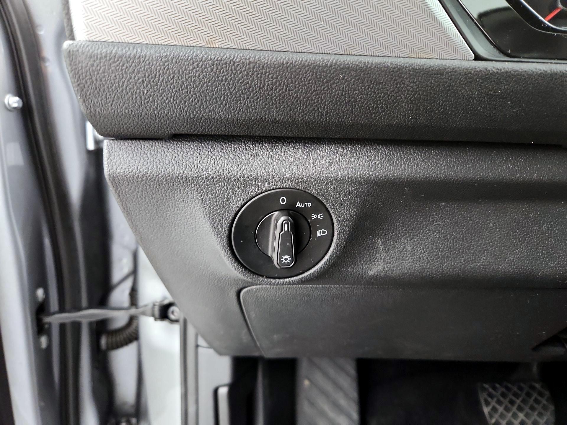 Thumbnail: 2020 Volkswagen Jetta - 13