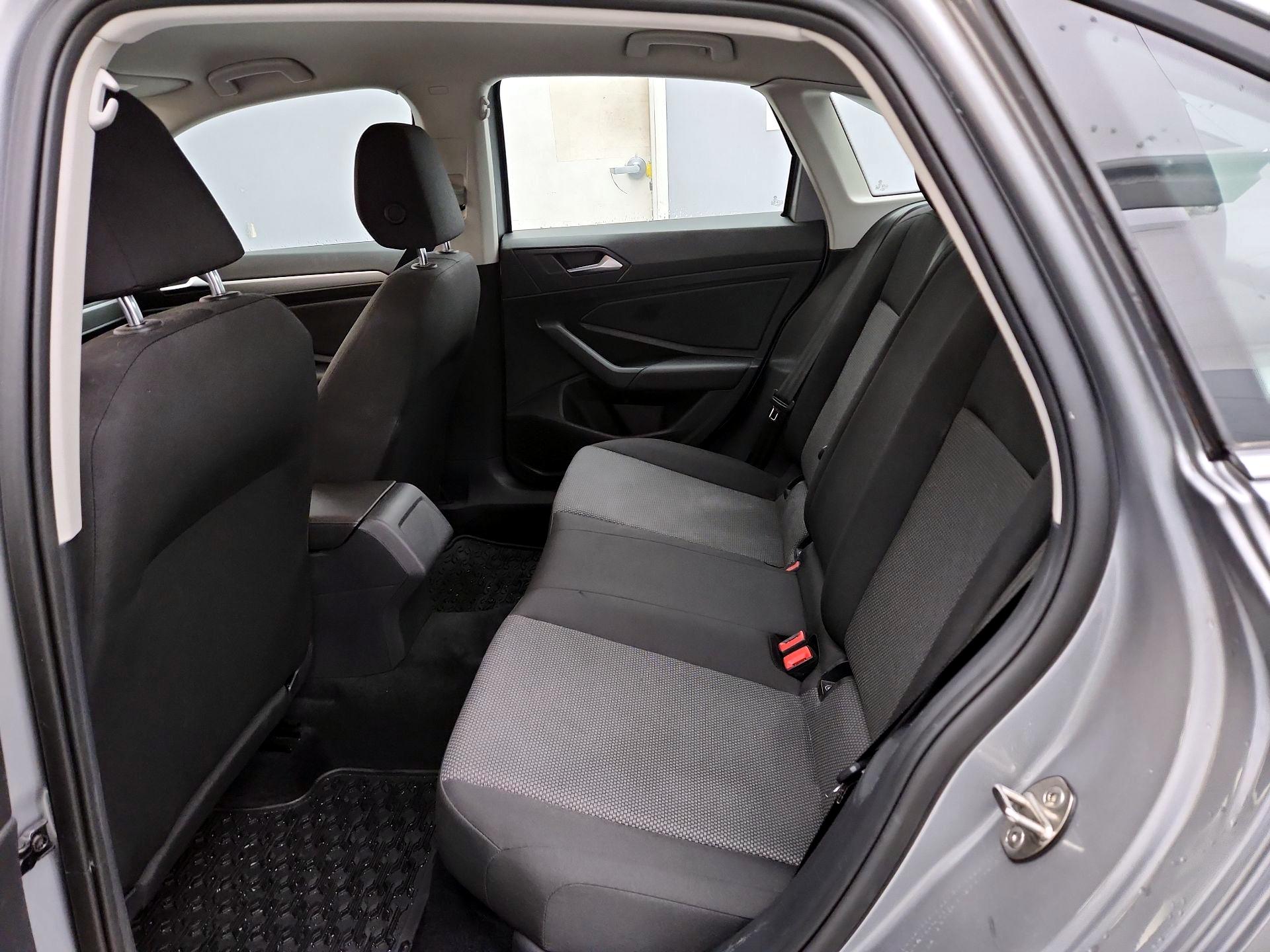 Thumbnail: 2020 Volkswagen Jetta - 19