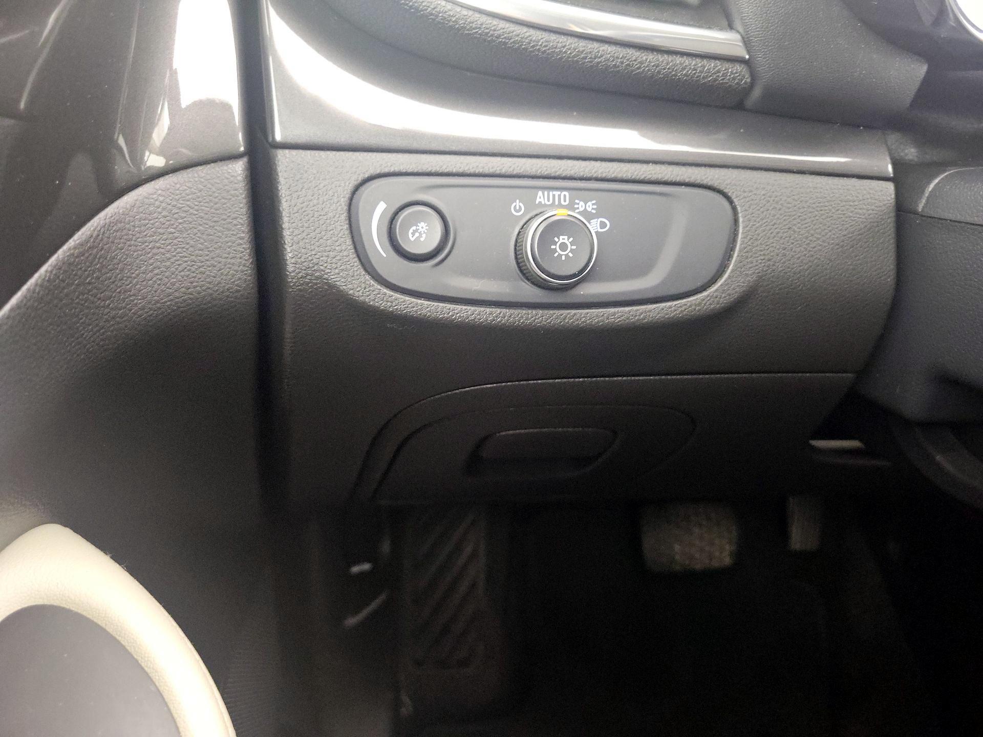 Thumbnail: 2018 Buick Encore - 13